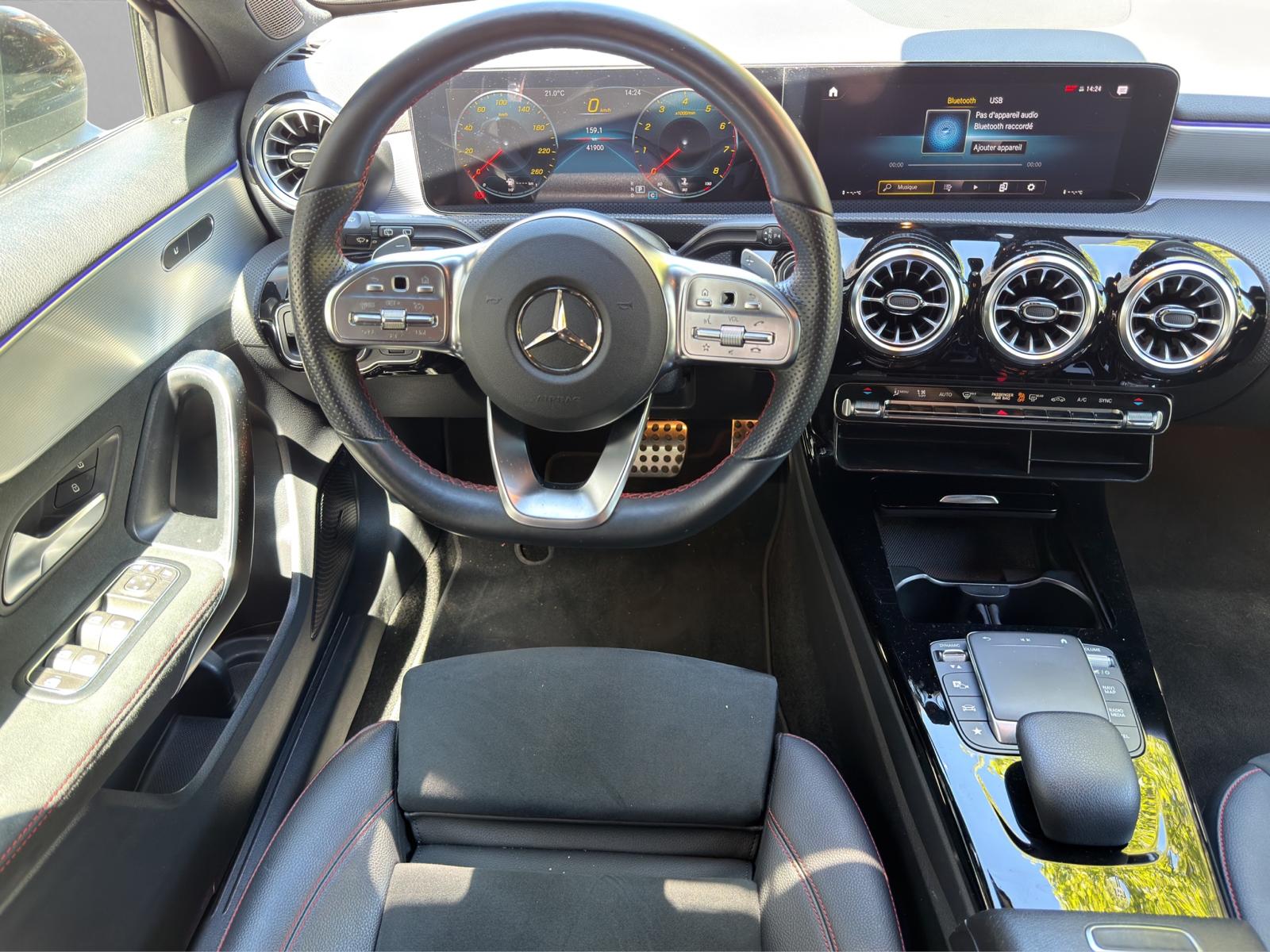 MERCEDES-BENZ A 180 AMG Line 7G-DCT-image-7