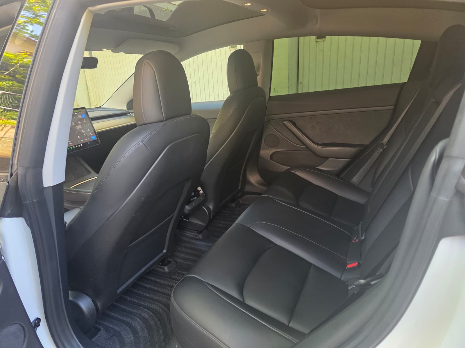 TESLA Model 3 Long Range Dual Motor AWD-image-14
