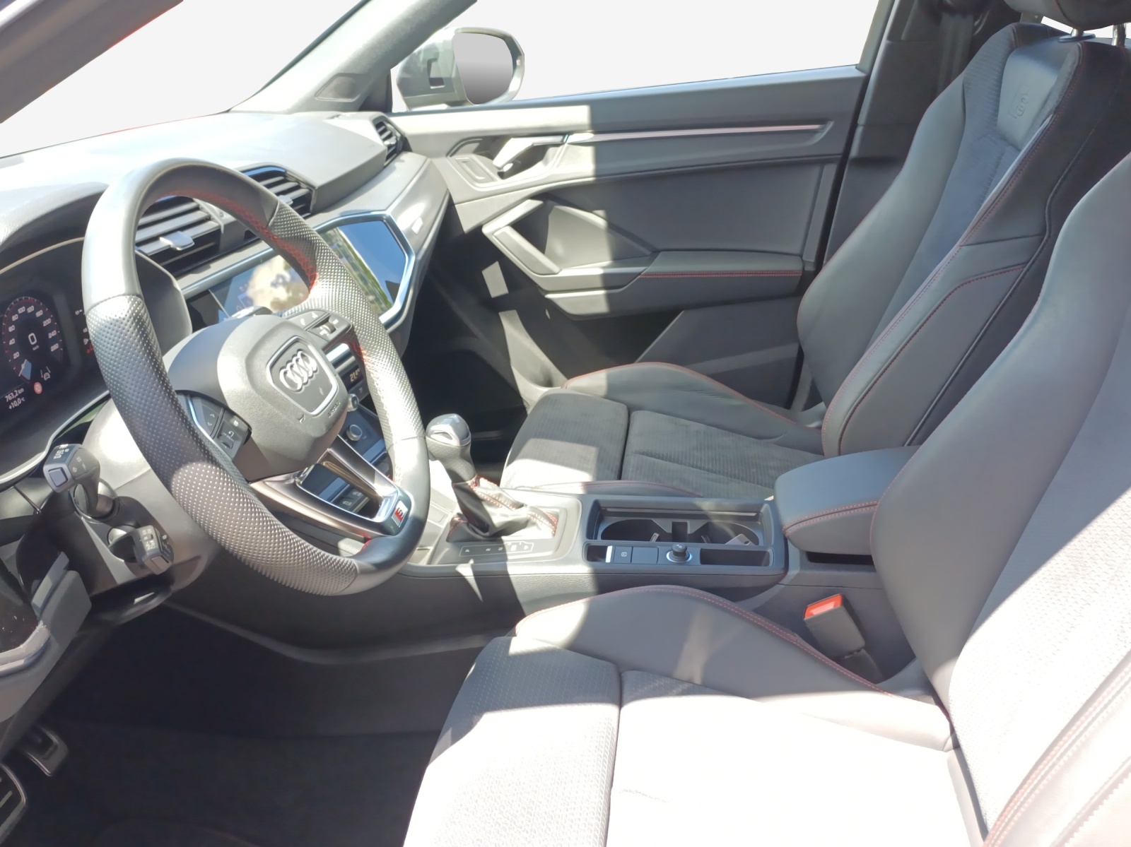 AUDI Q3 Sportback 35 TFSI S line Attraction S-tronic-image-7