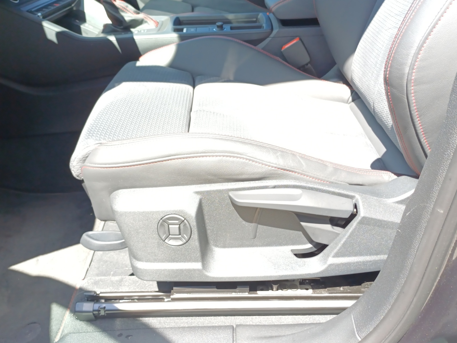 AUDI Q3 Sportback 35 TFSI S line Attraction S-tronic-image-14