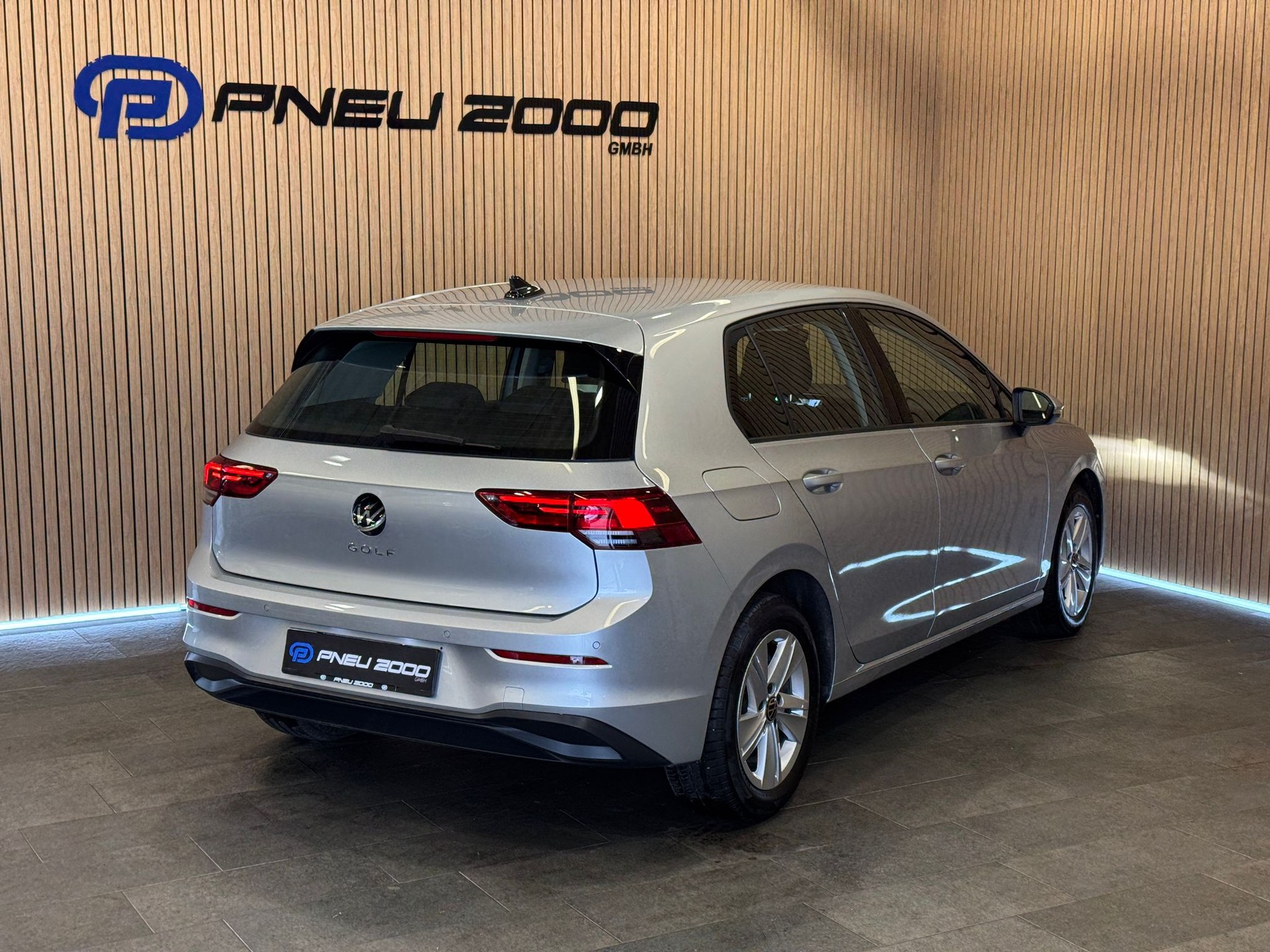VW Golf 2.0 TDI Life-image-4