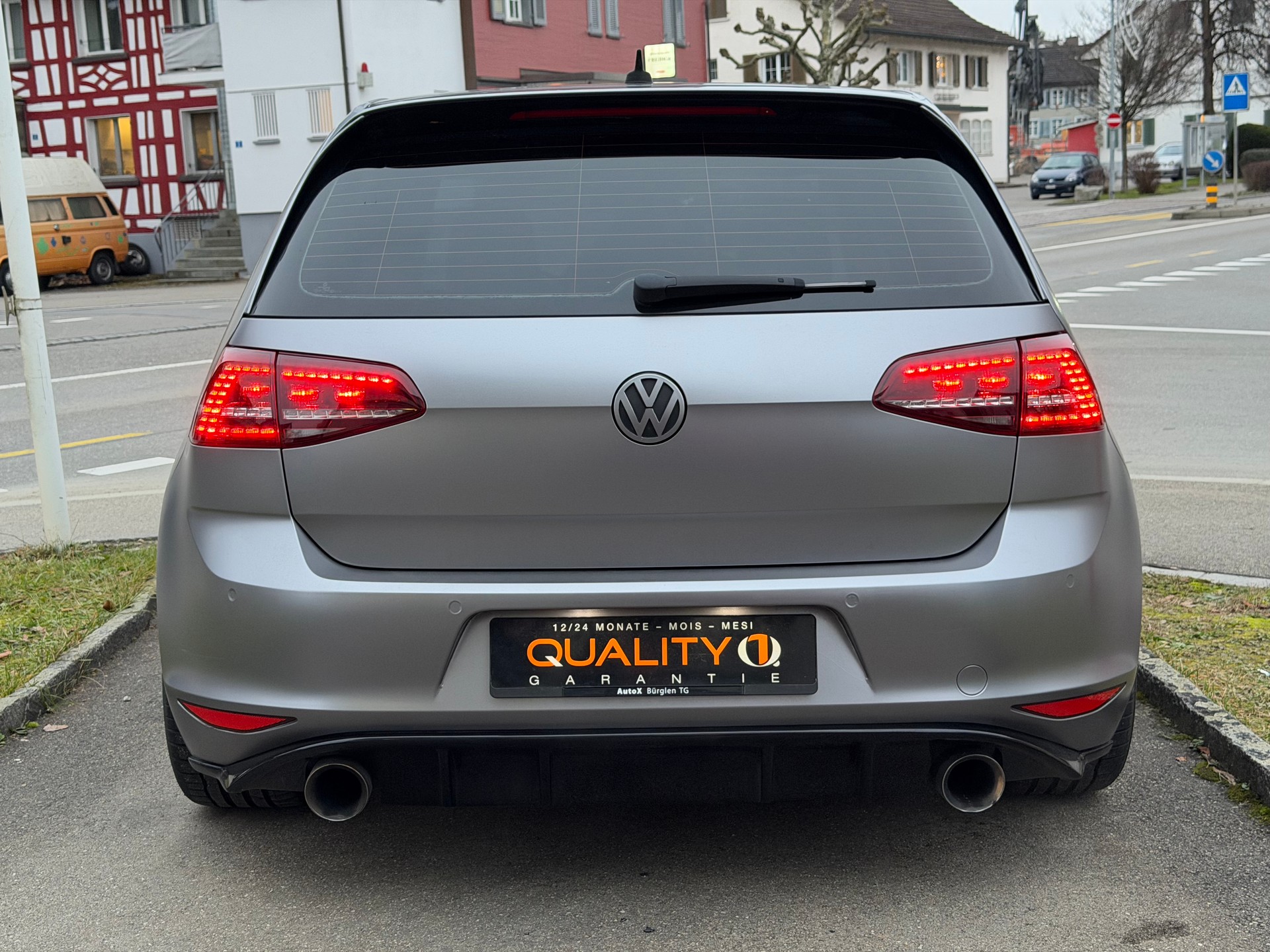 VW Golf 2.0 TSI GTI Performance-image-6