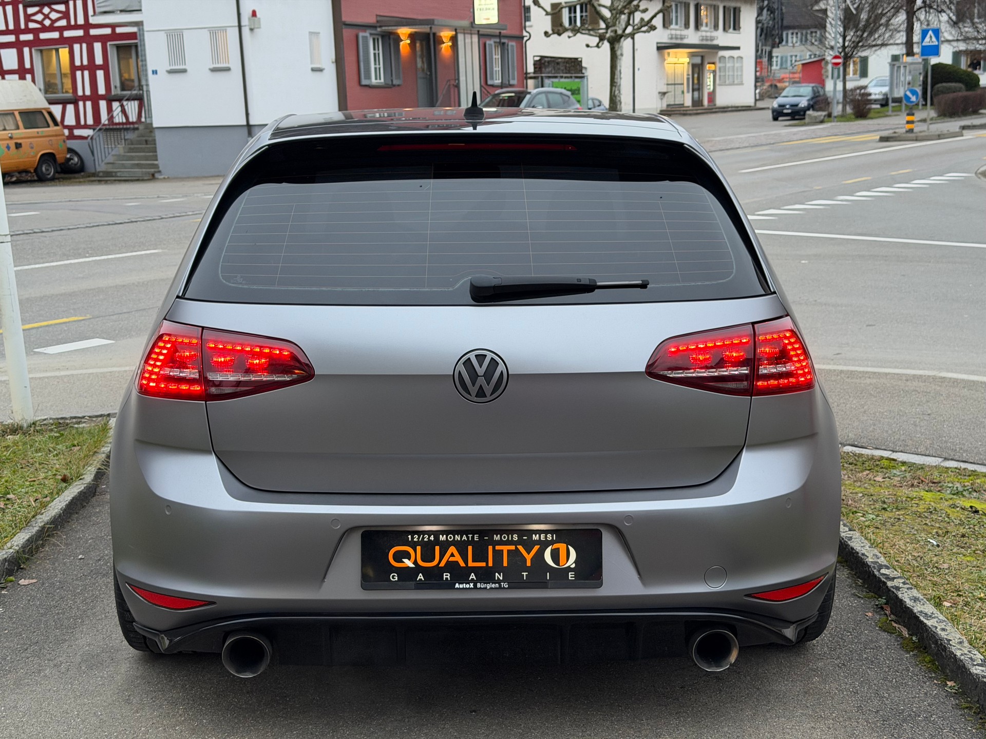VW Golf 2.0 TSI GTI Performance-image-7
