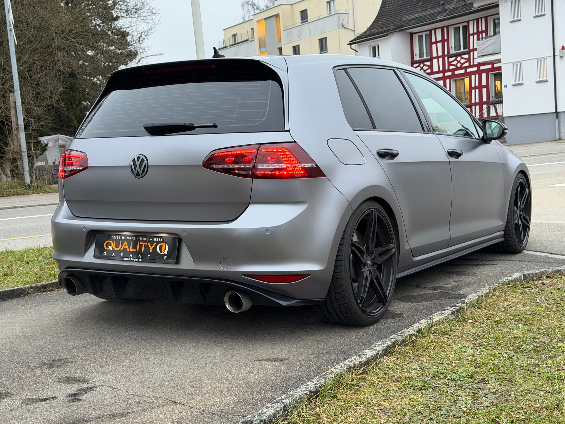 VW Golf 2.0 TSI GTI Performance-image-4