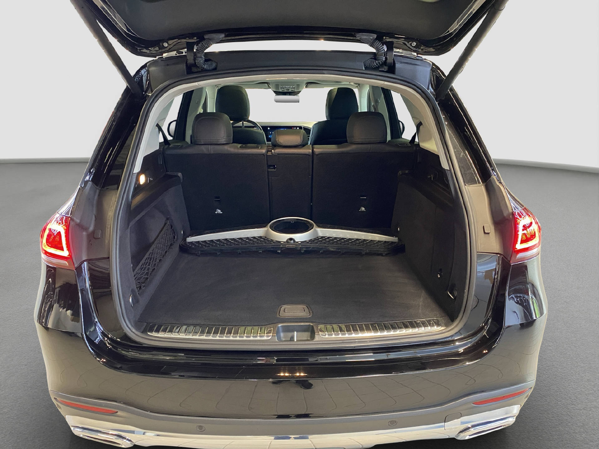 MERCEDES-BENZ GLE 300 d AMG Line 4MATIC-image-15