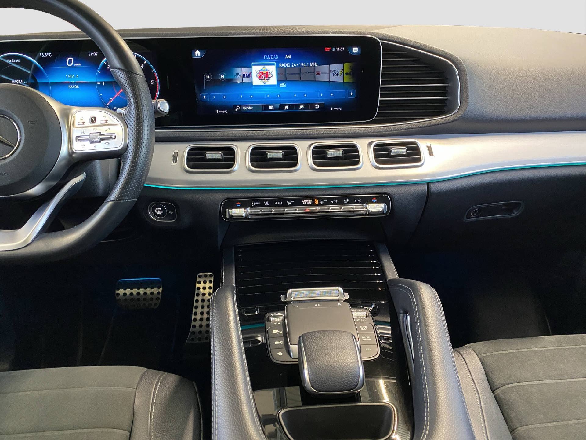 MERCEDES-BENZ GLE 300 d AMG Line 4MATIC-image-11