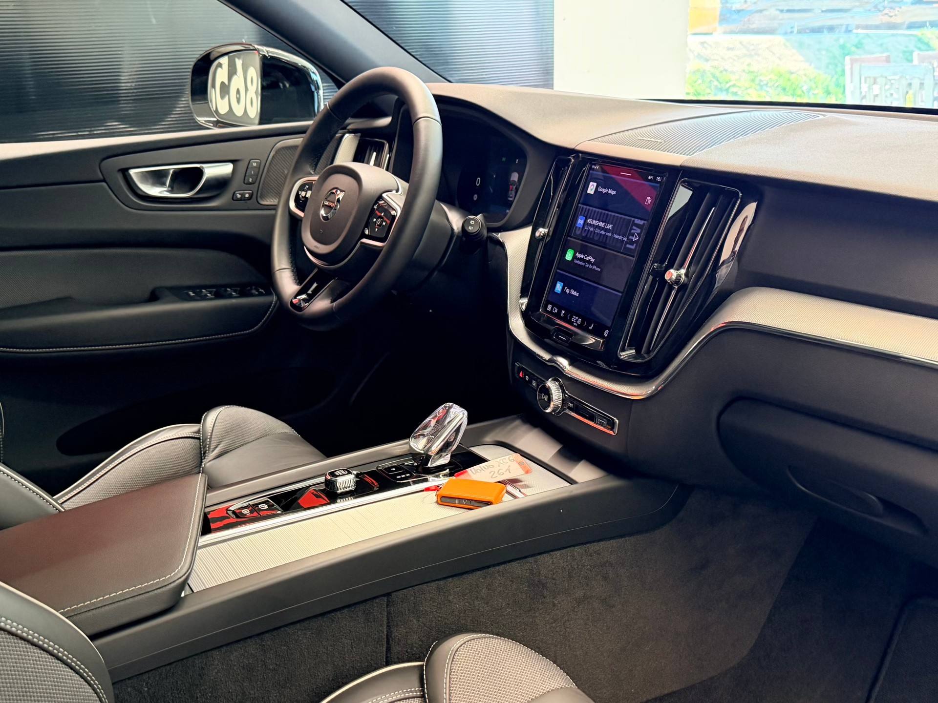 VOLVO XC60 B5 Benzin Mild Hybrid AWD Black Edition Geartronic-image-19