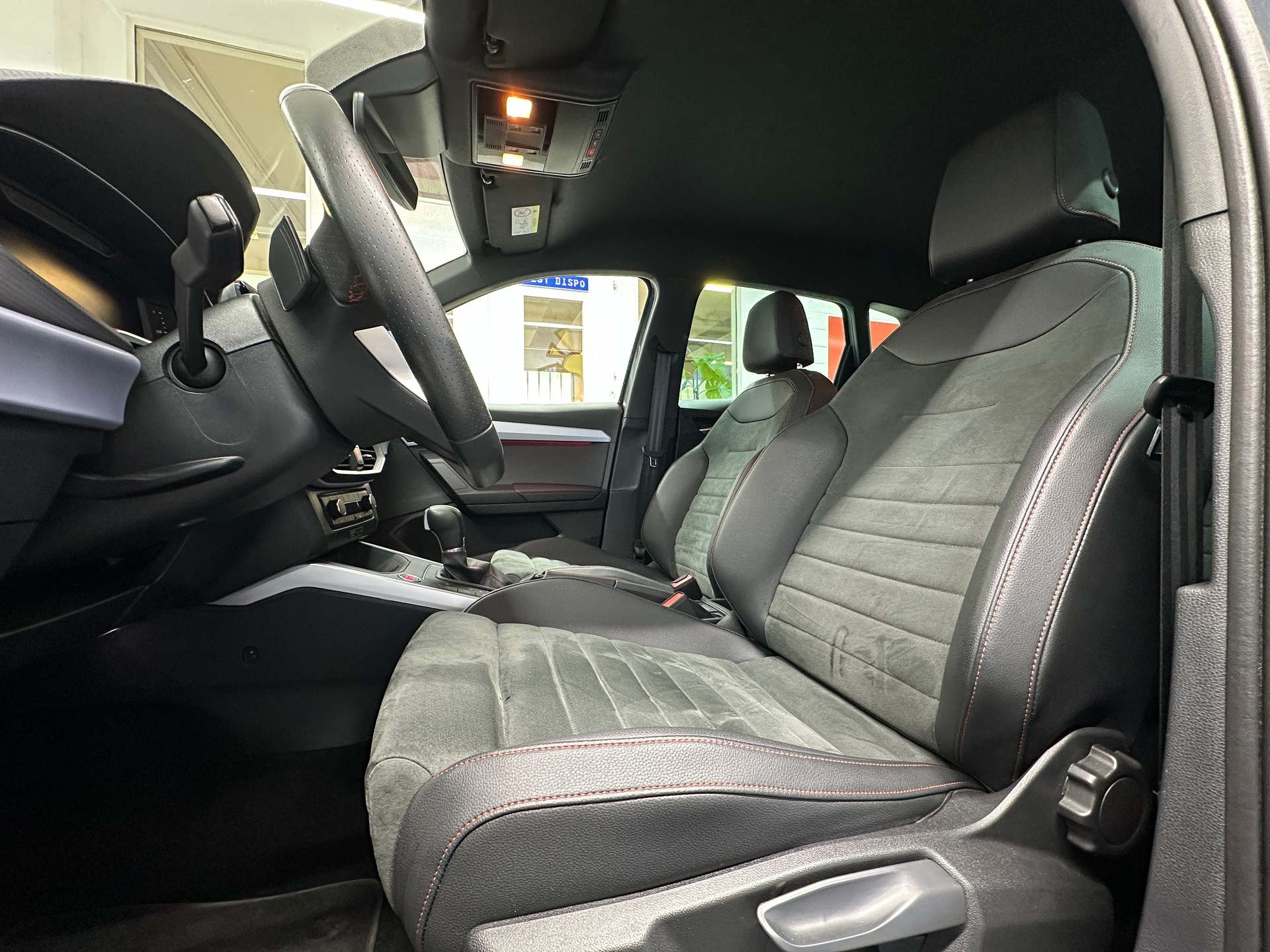 SEAT Arona 1.0 TSI Eco Hola FR DSG-image-7