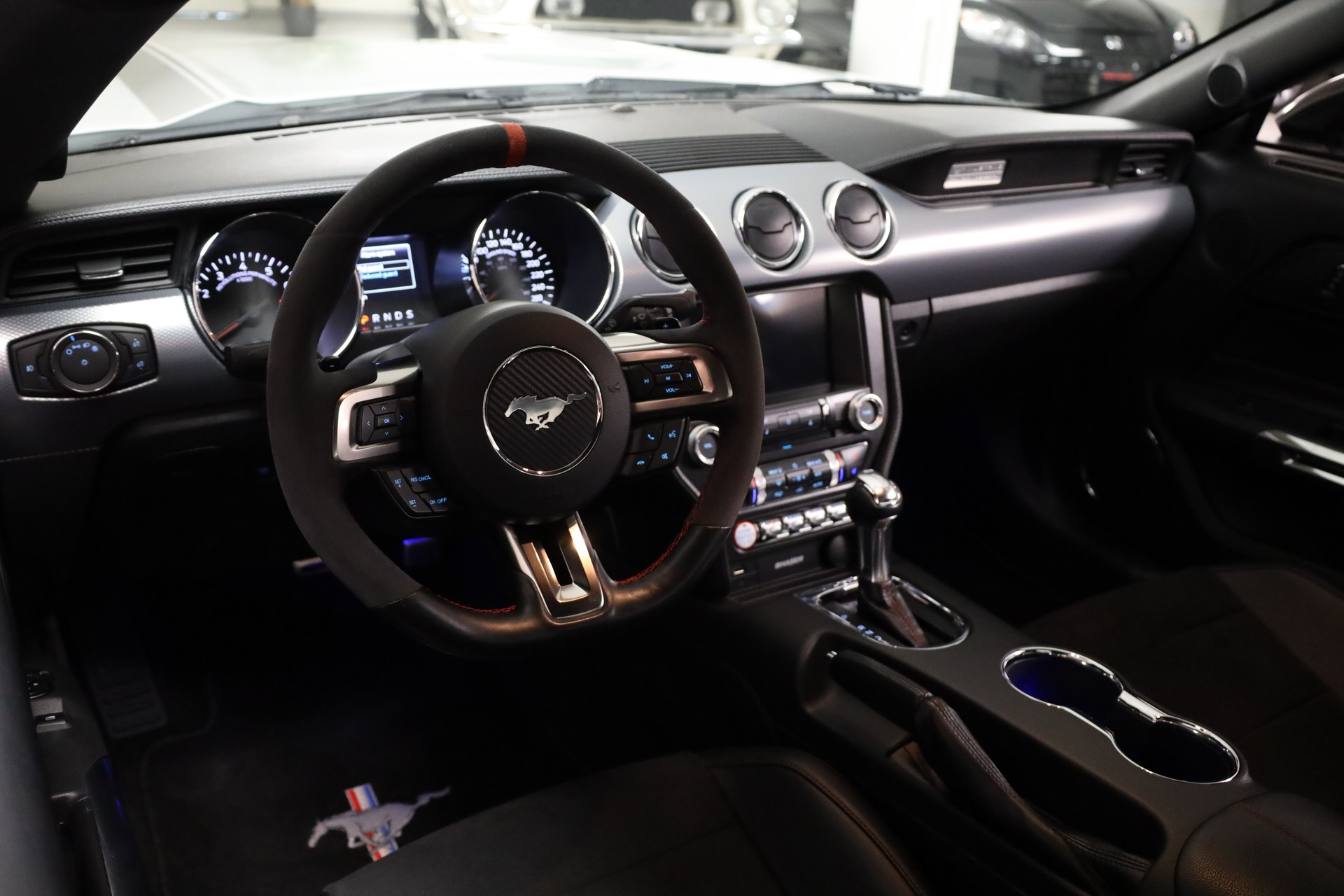 FORD Mustang GT California Special (GT/CS)-image-8