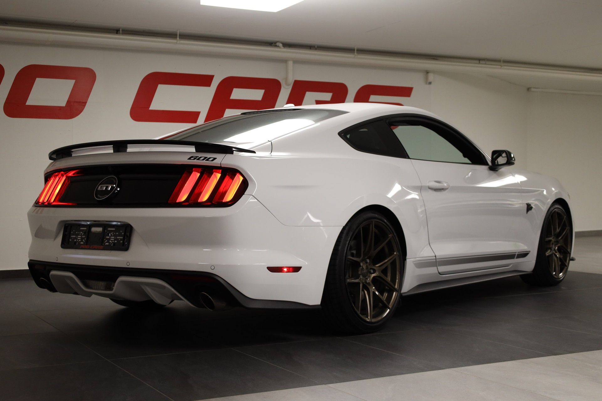 FORD Mustang GT California Special (GT/CS)-image-3