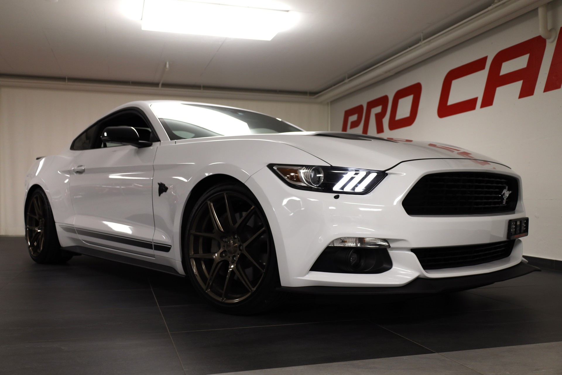 FORD Mustang GT California Special (GT/CS)