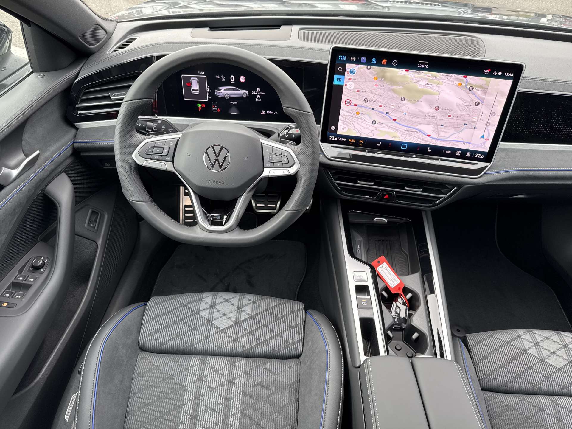 VW Passat Variant 2.0 TDi evo R-Line 4Motion DSG-Automat-image-3