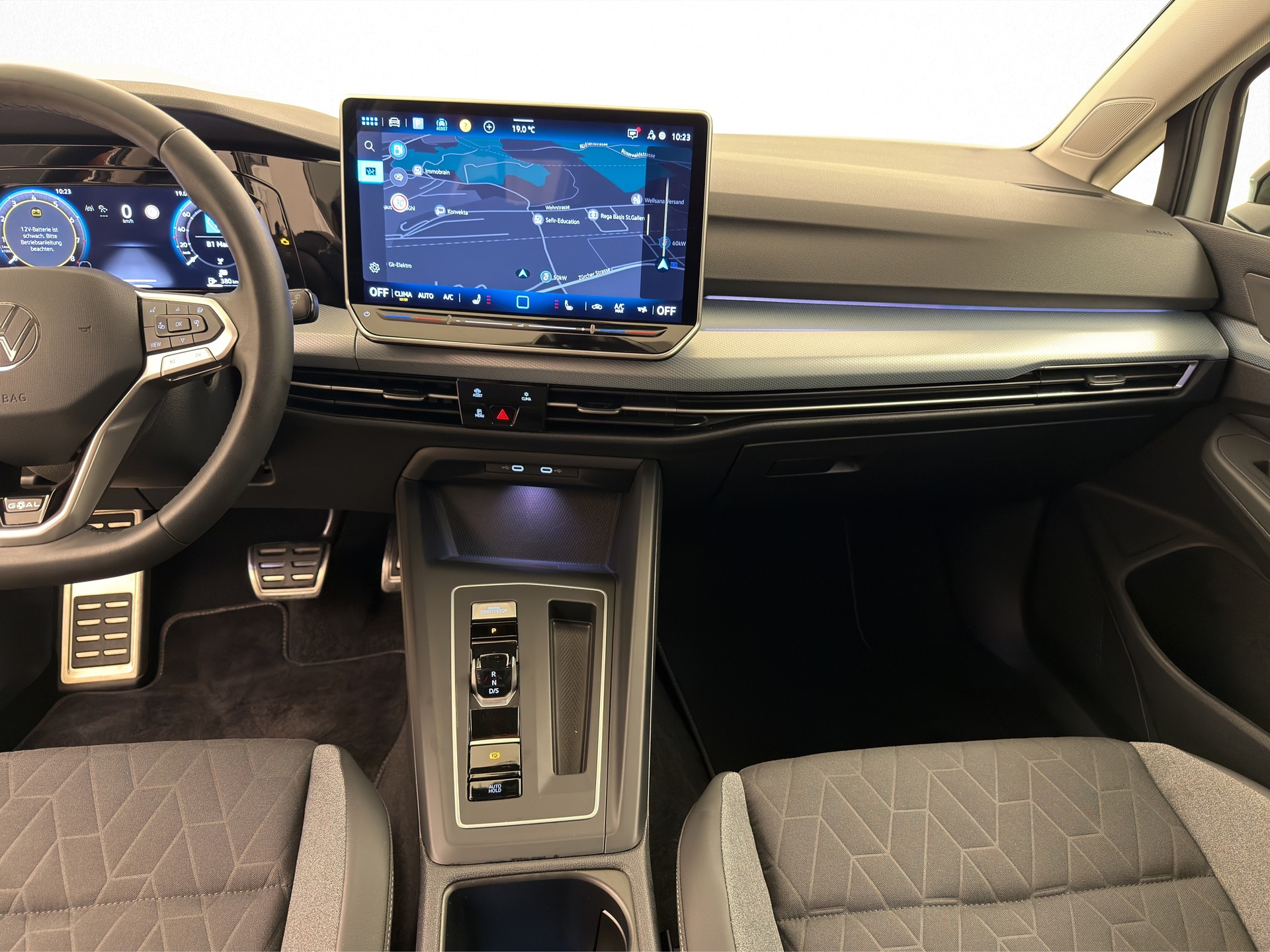 VW Golf 8 1.5 eTSI Goal DSG-image-9