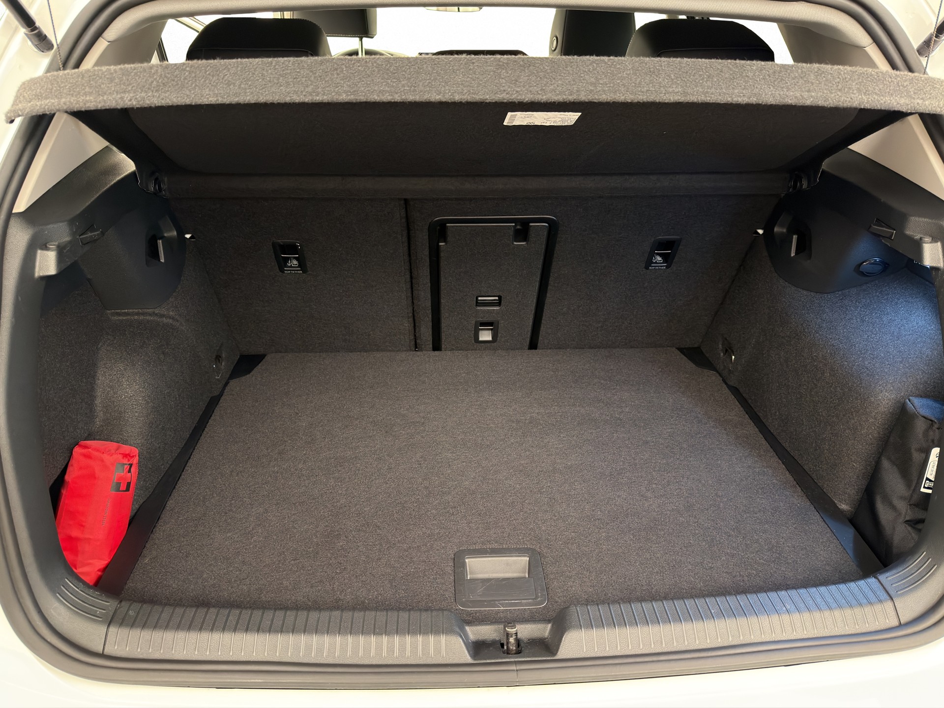 VW Golf 8 1.5 eTSI Goal DSG-image-12