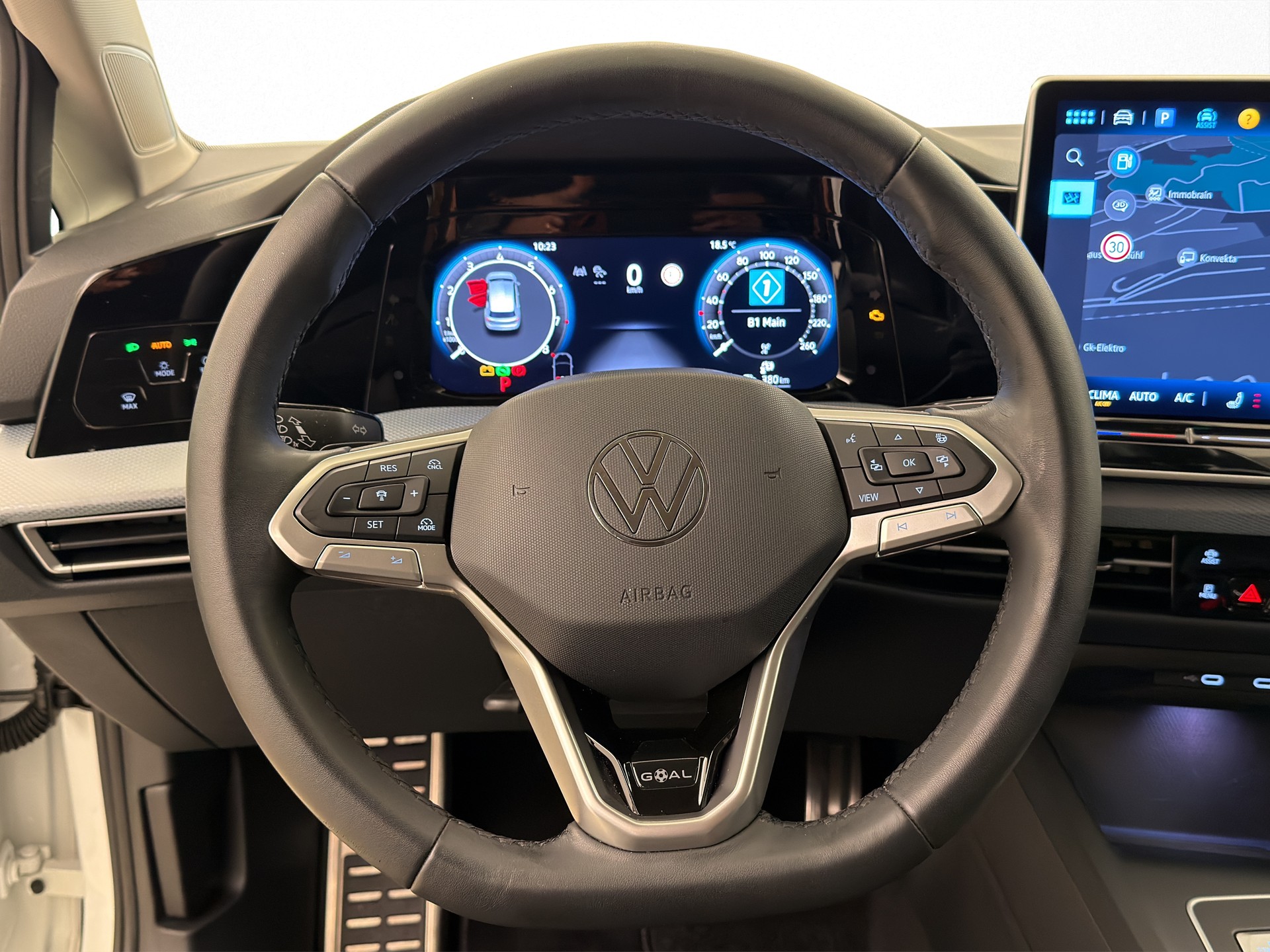 VW Golf 8 1.5 eTSI Goal DSG-image-11