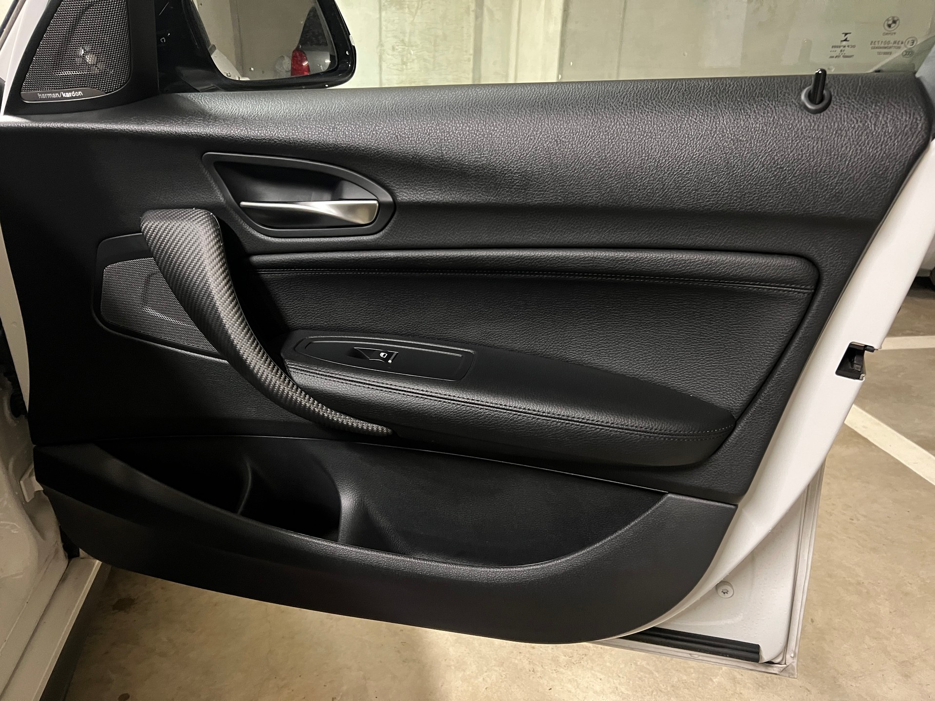 BMW M140i xDrive Steptronic Swiss Performance Édition / première main / véhicule CH-image-3