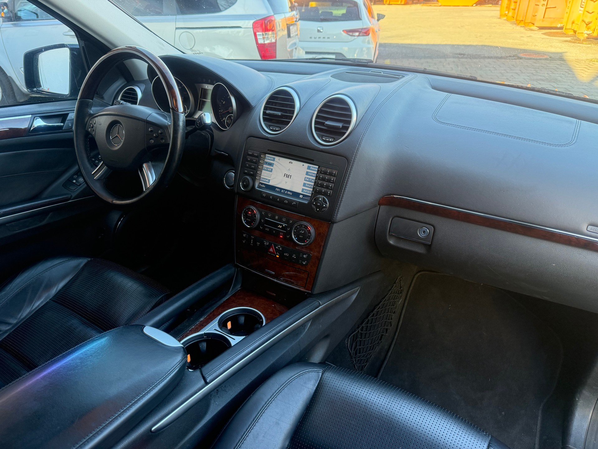 MERCEDES-BENZ ML 63 AMG-image-10