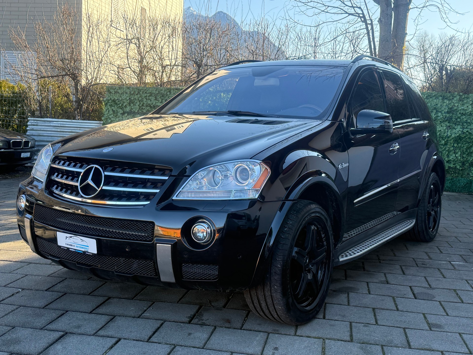 MERCEDES-BENZ ML 63 AMG-image-2