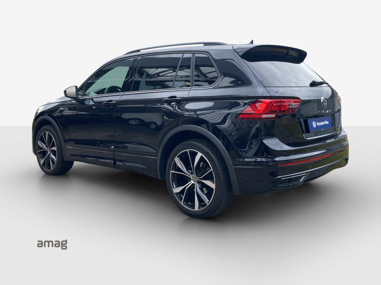 VW Tiguan 2.0TSI R-Line 4Motion DSG-image-2