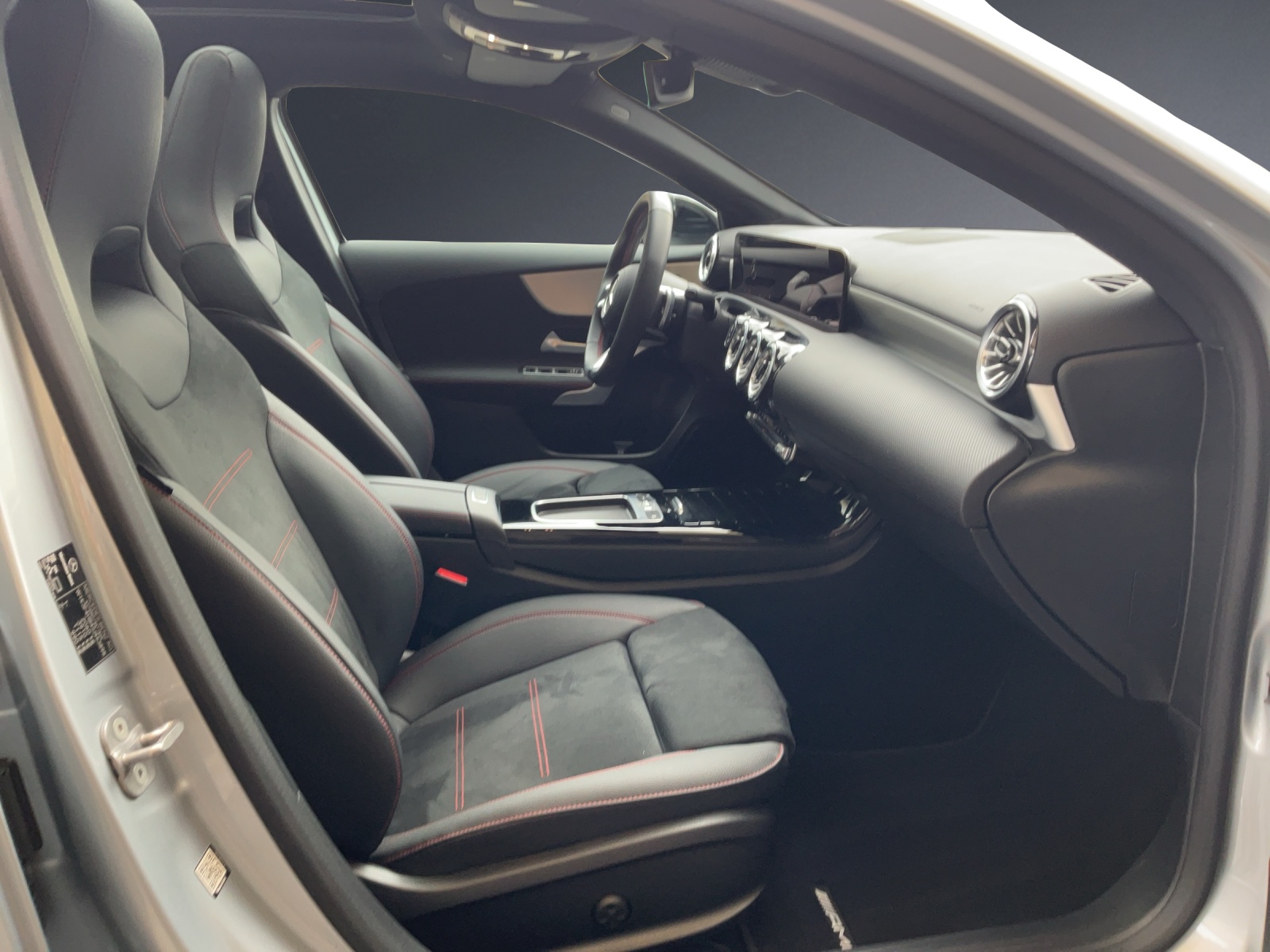 Image MERCEDES-BENZ A-250 A 250 4Matic 8G-DCT