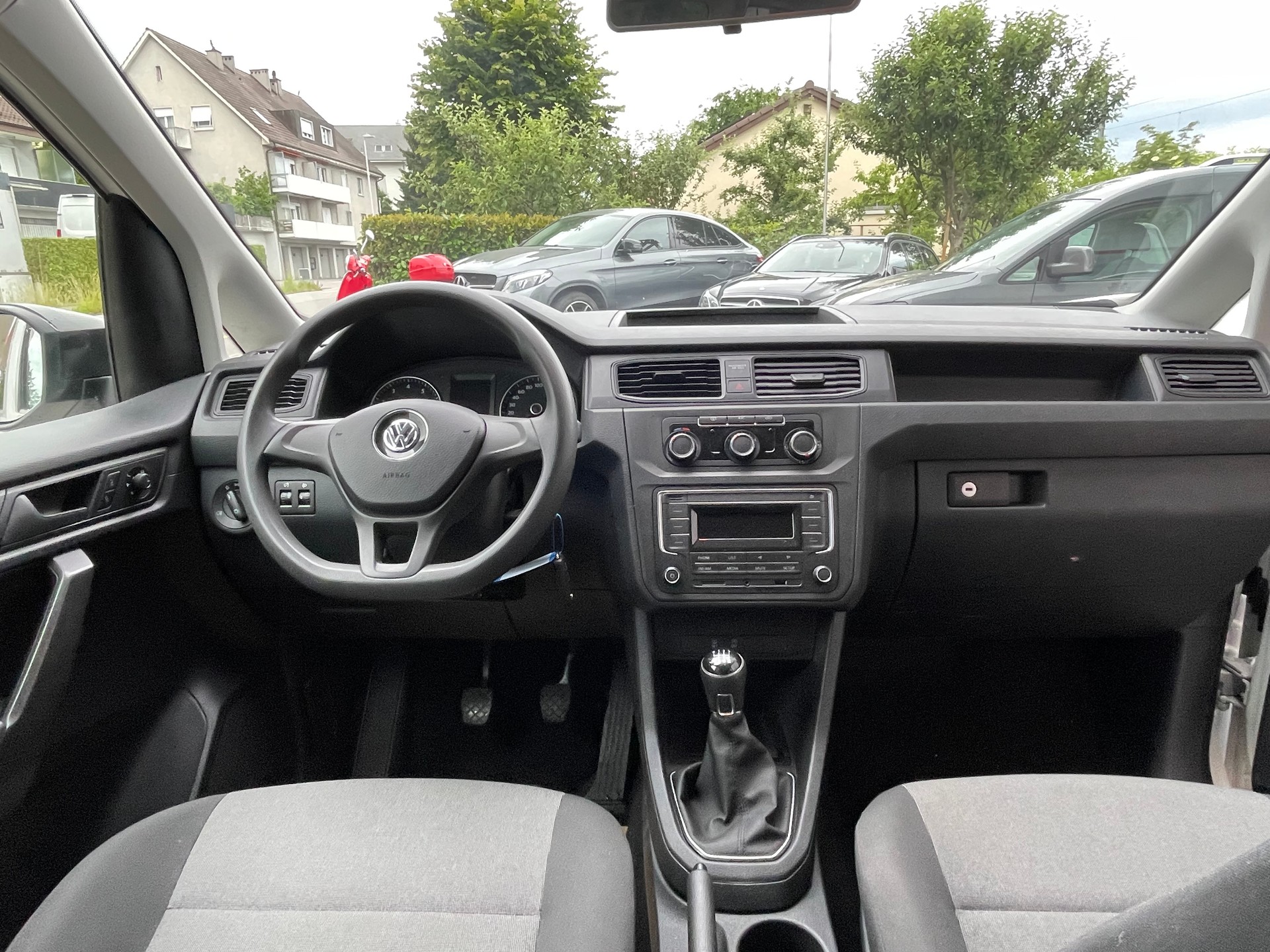 VW Caddy 1.4 TSI Highline-image-3