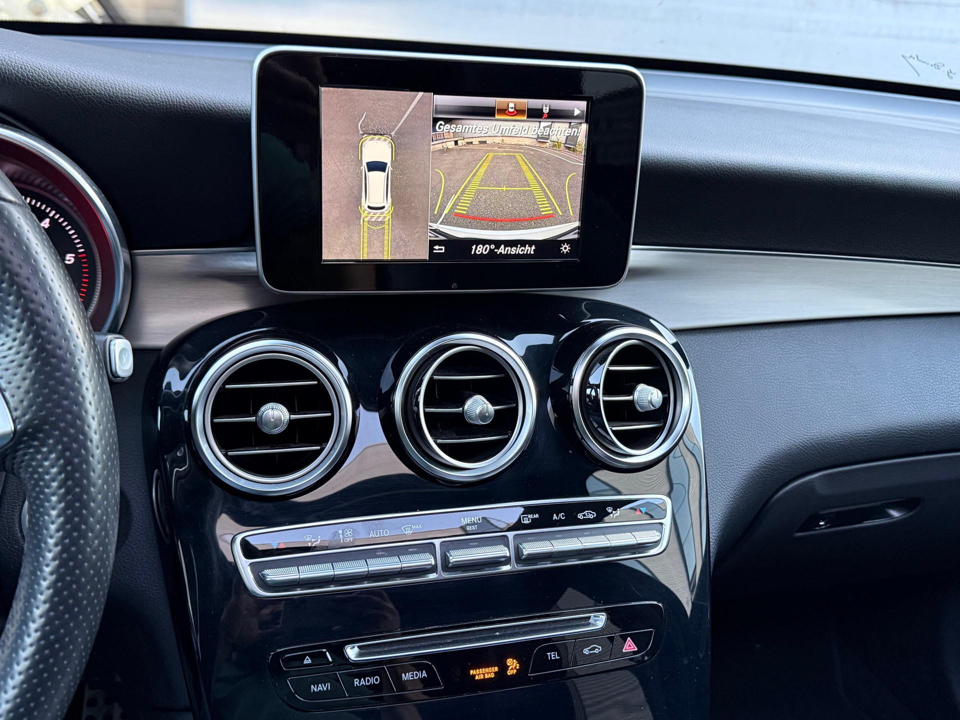 MERCEDES-BENZ GLC 250 d 4Matic 9G-Tronic-image-12