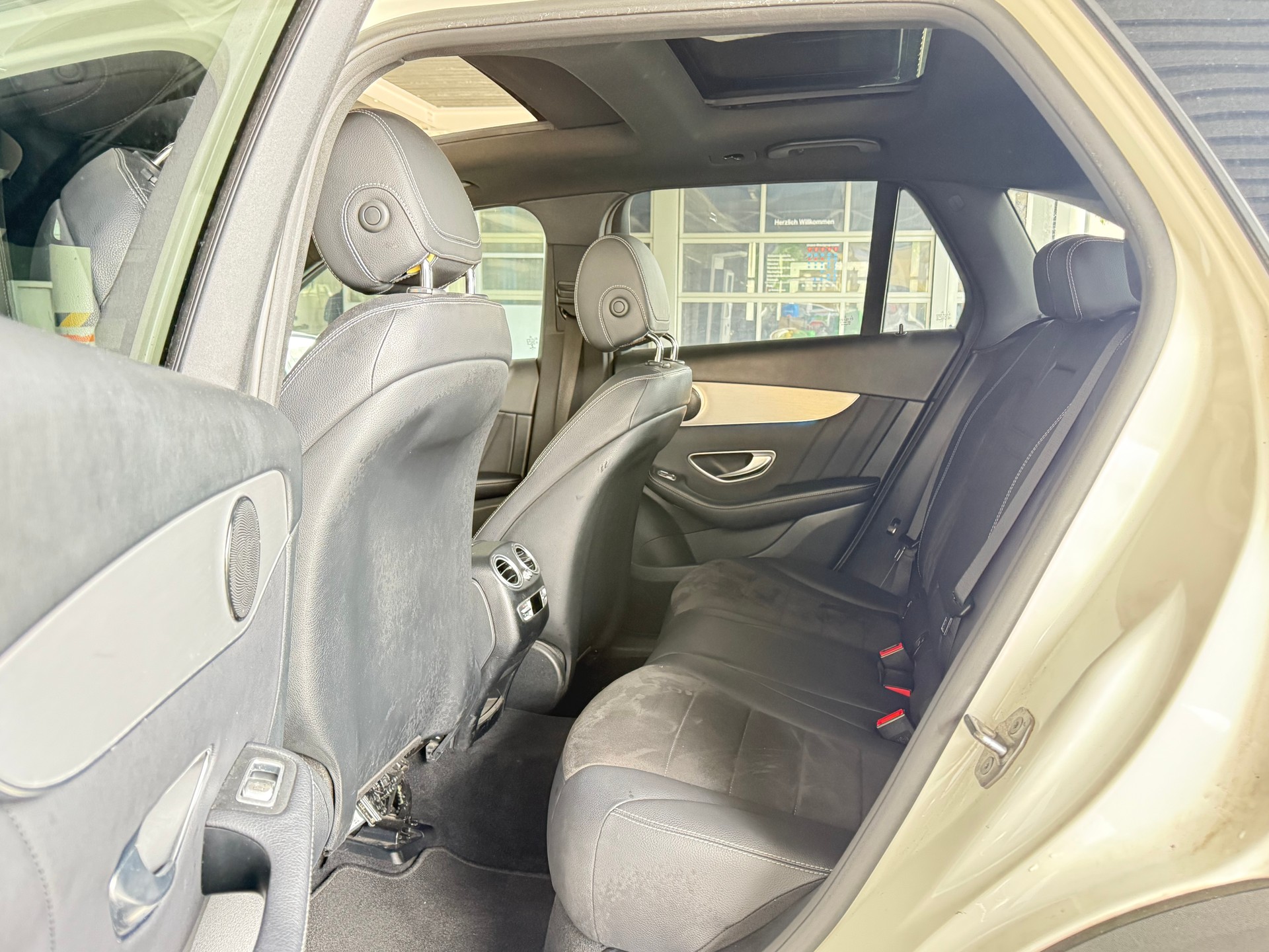 MERCEDES-BENZ GLC 250 d 4Matic 9G-Tronic-image-11