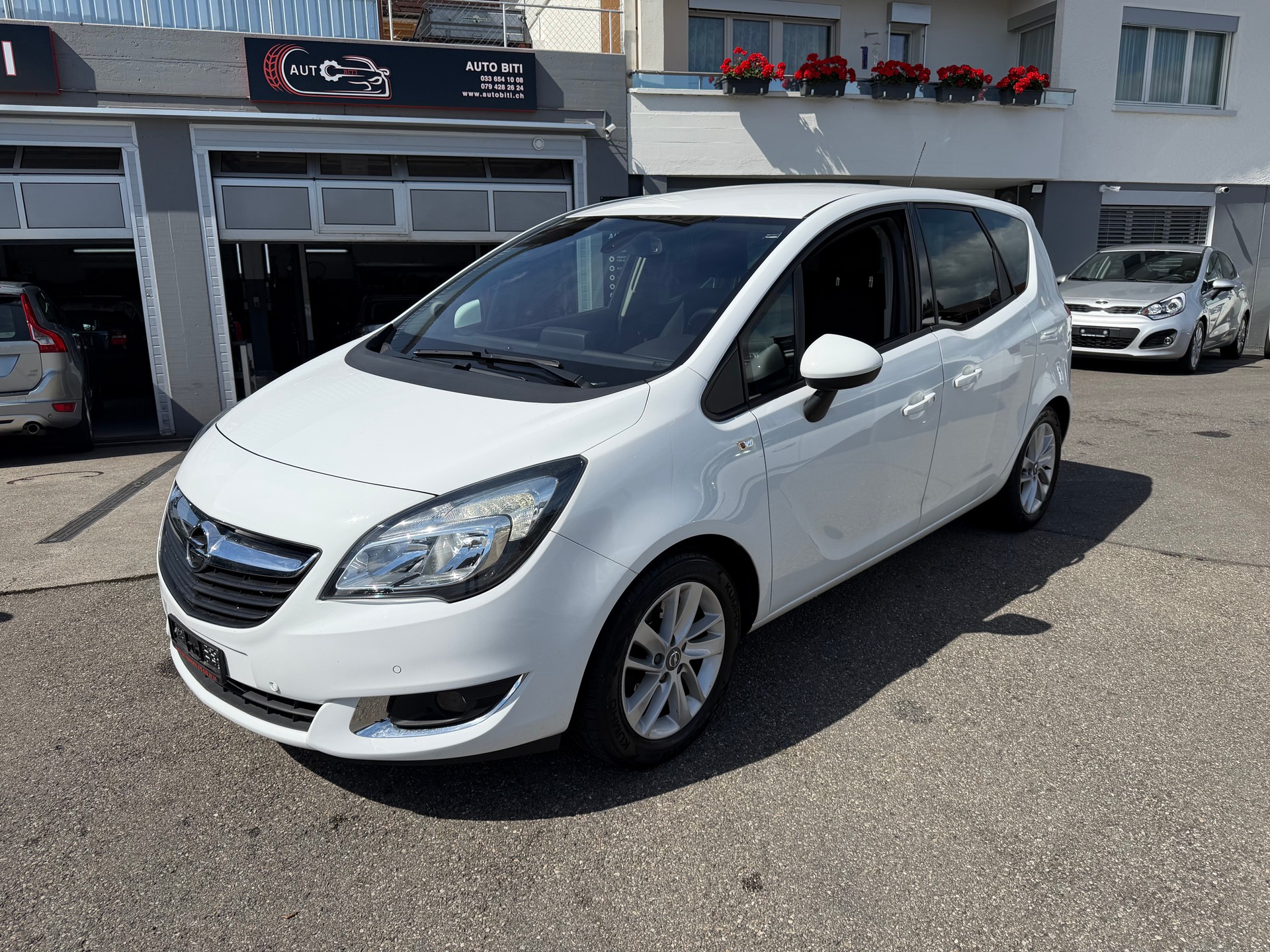 OPEL Meriva 1.4 Turbo Cosmo-image-0
