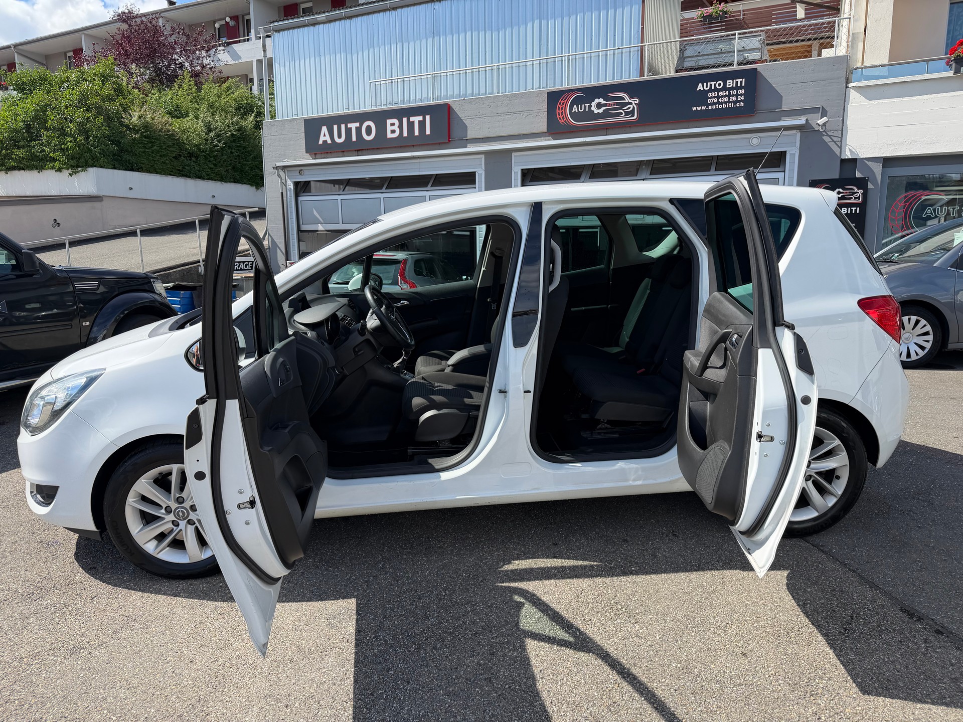 OPEL Meriva 1.4 Turbo Cosmo-image-4