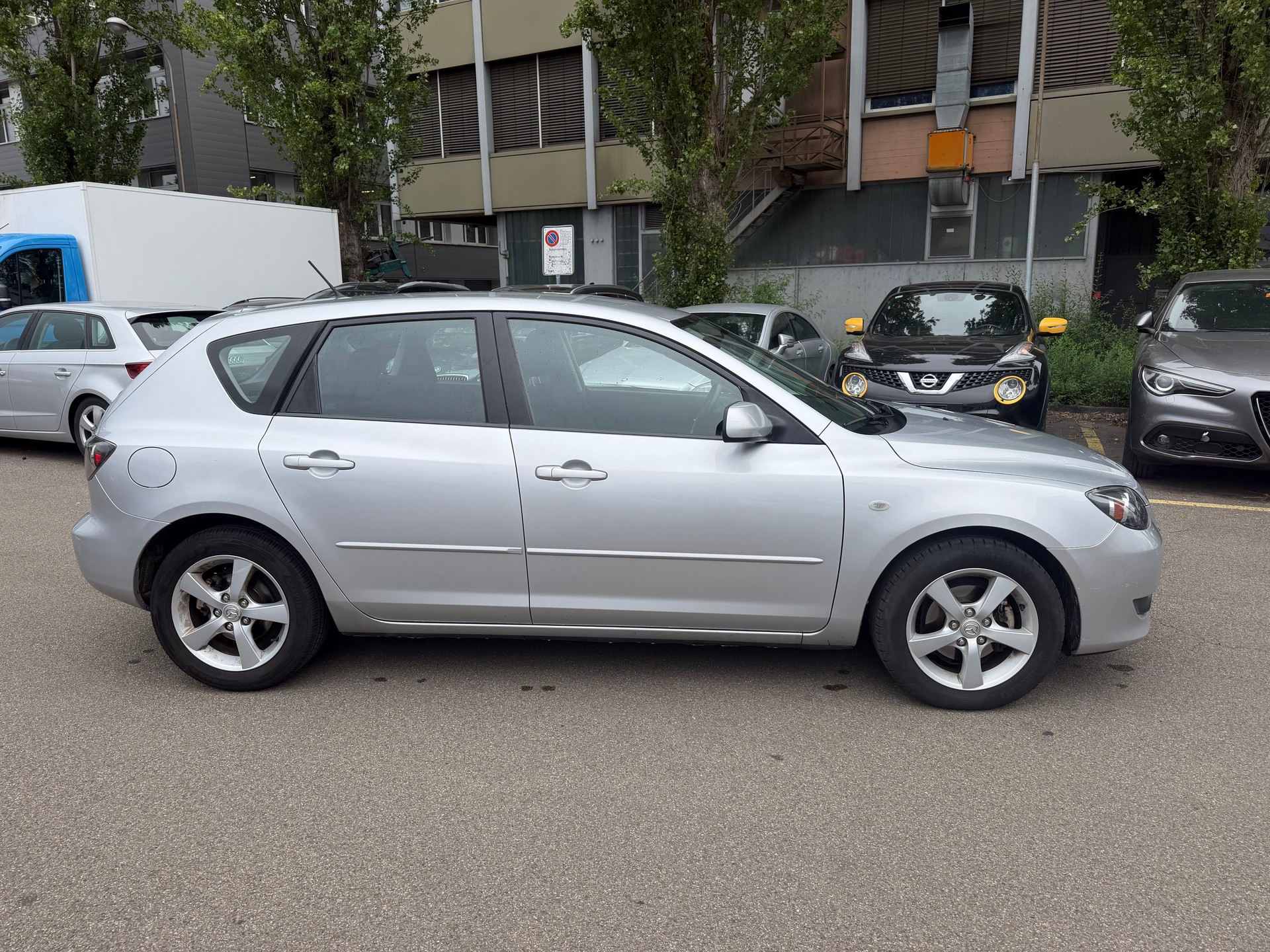 MAZDA 3 1.6 16V Confort-image-3