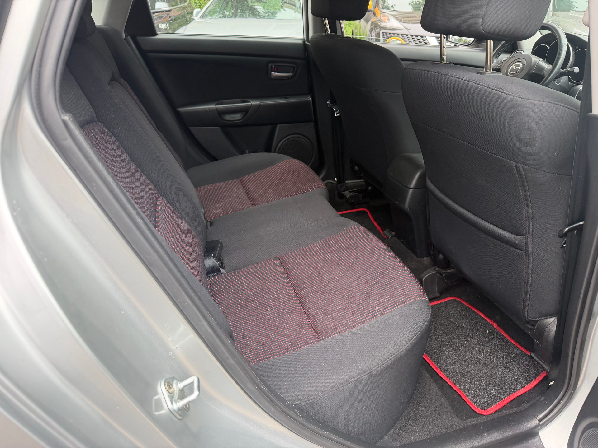 MAZDA 3 1.6 16V Confort-image-11