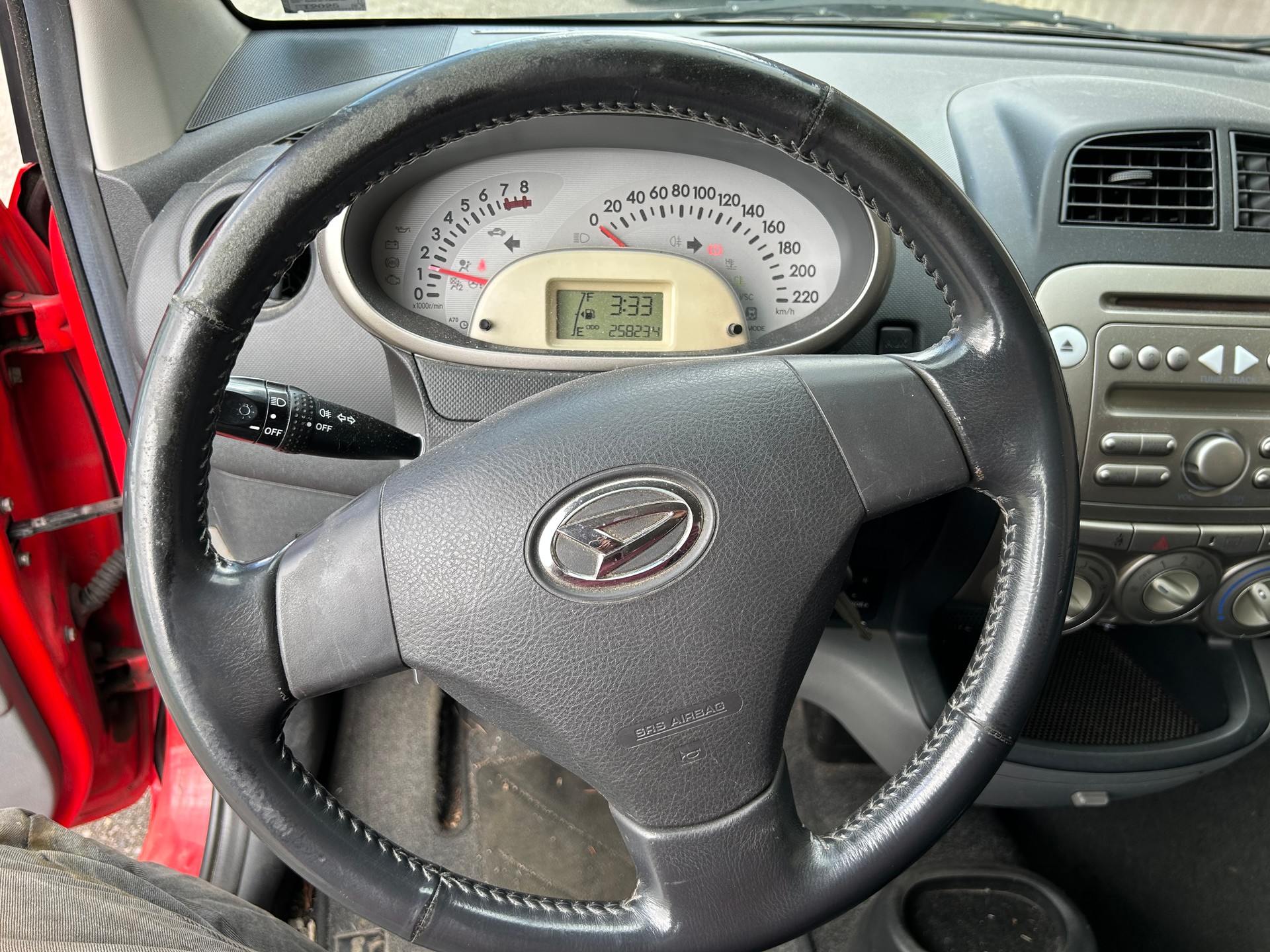 DAIHATSU Sirion 1.3 eco-4WD-image-8