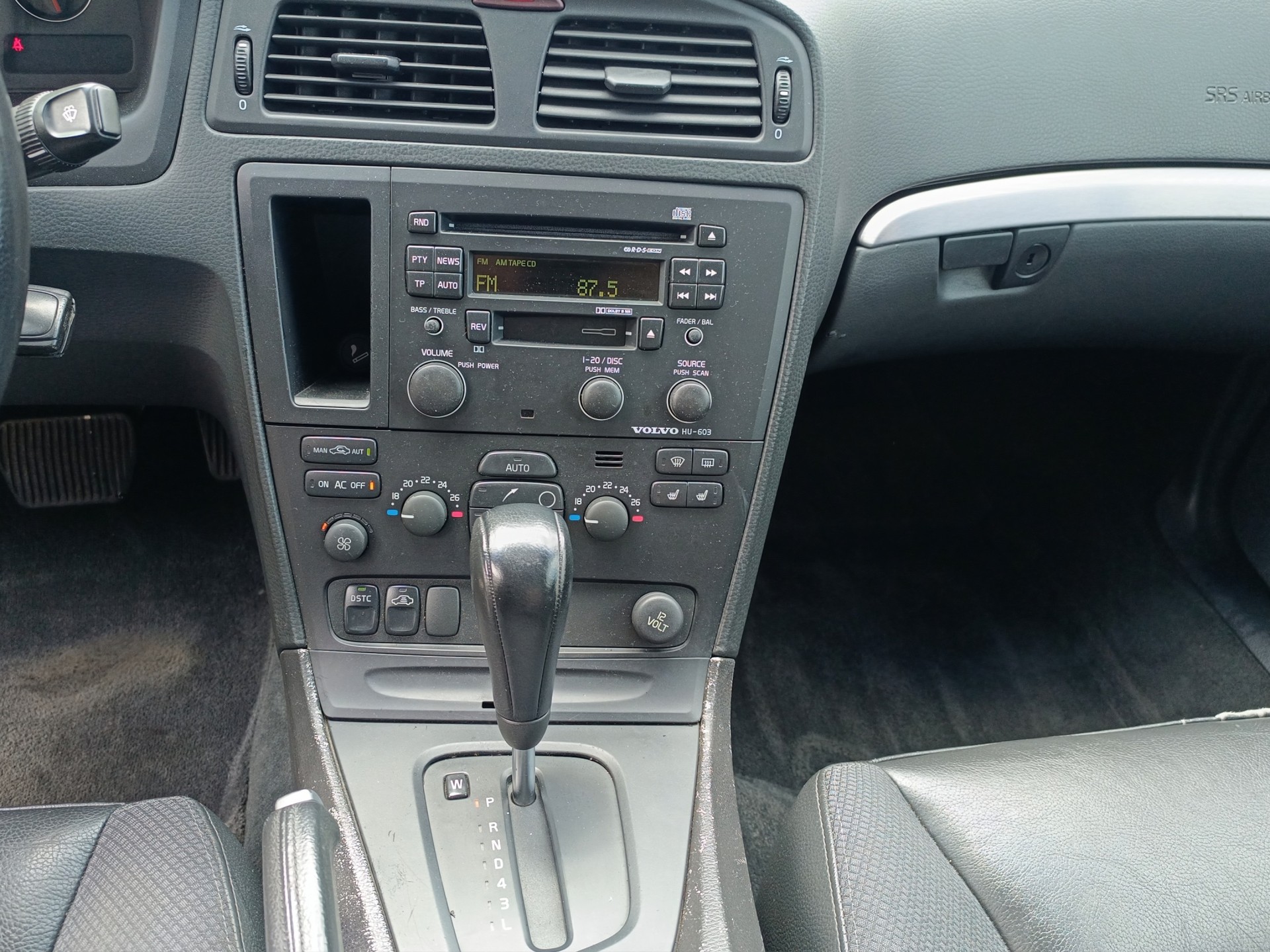 VOLVO S60 2.0T-image-12