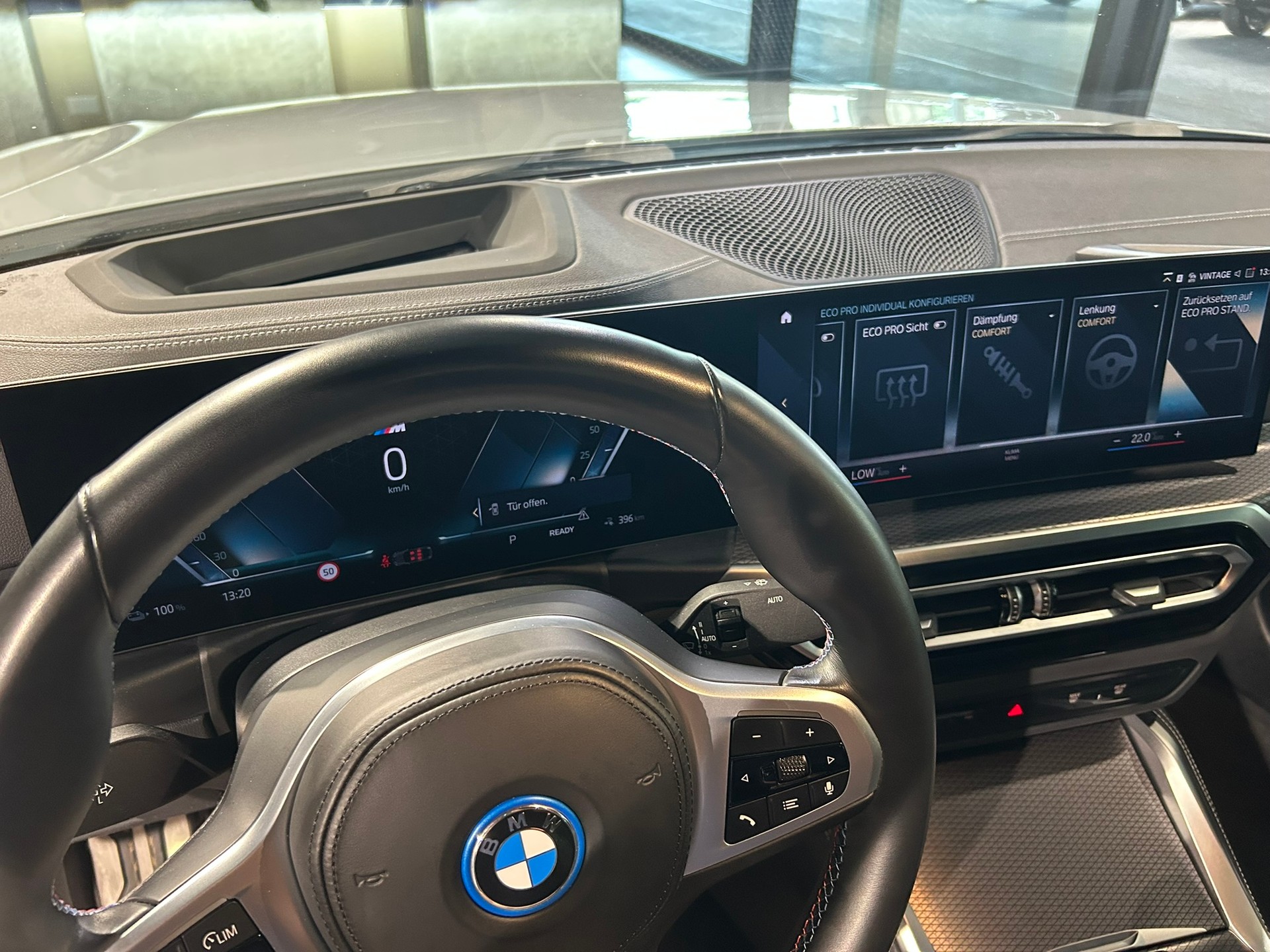 BMW i4 M50-image-25