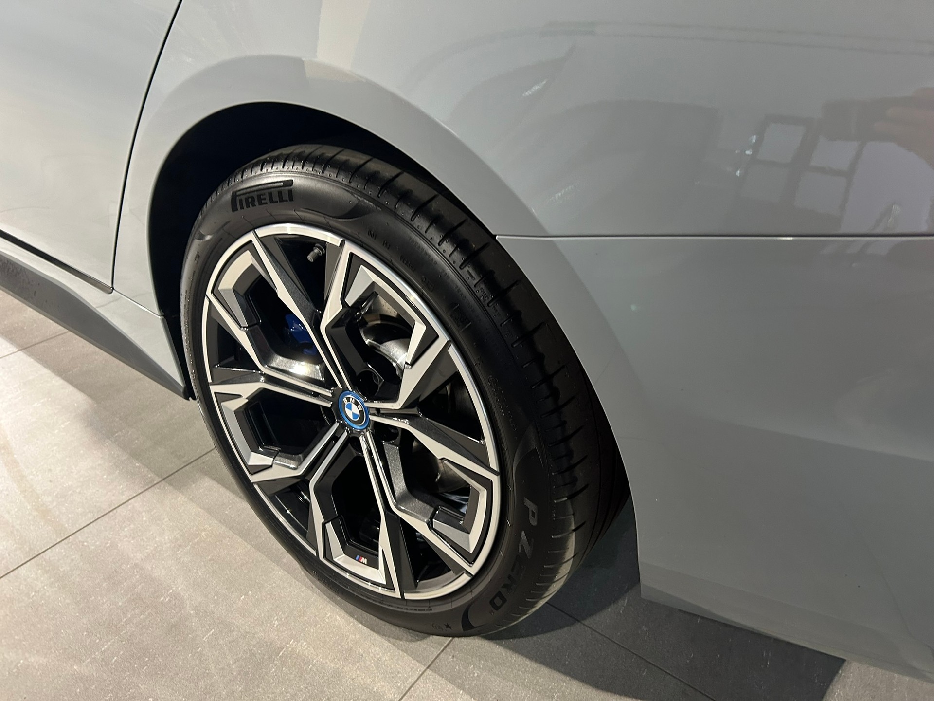 BMW i4 M50-image-21