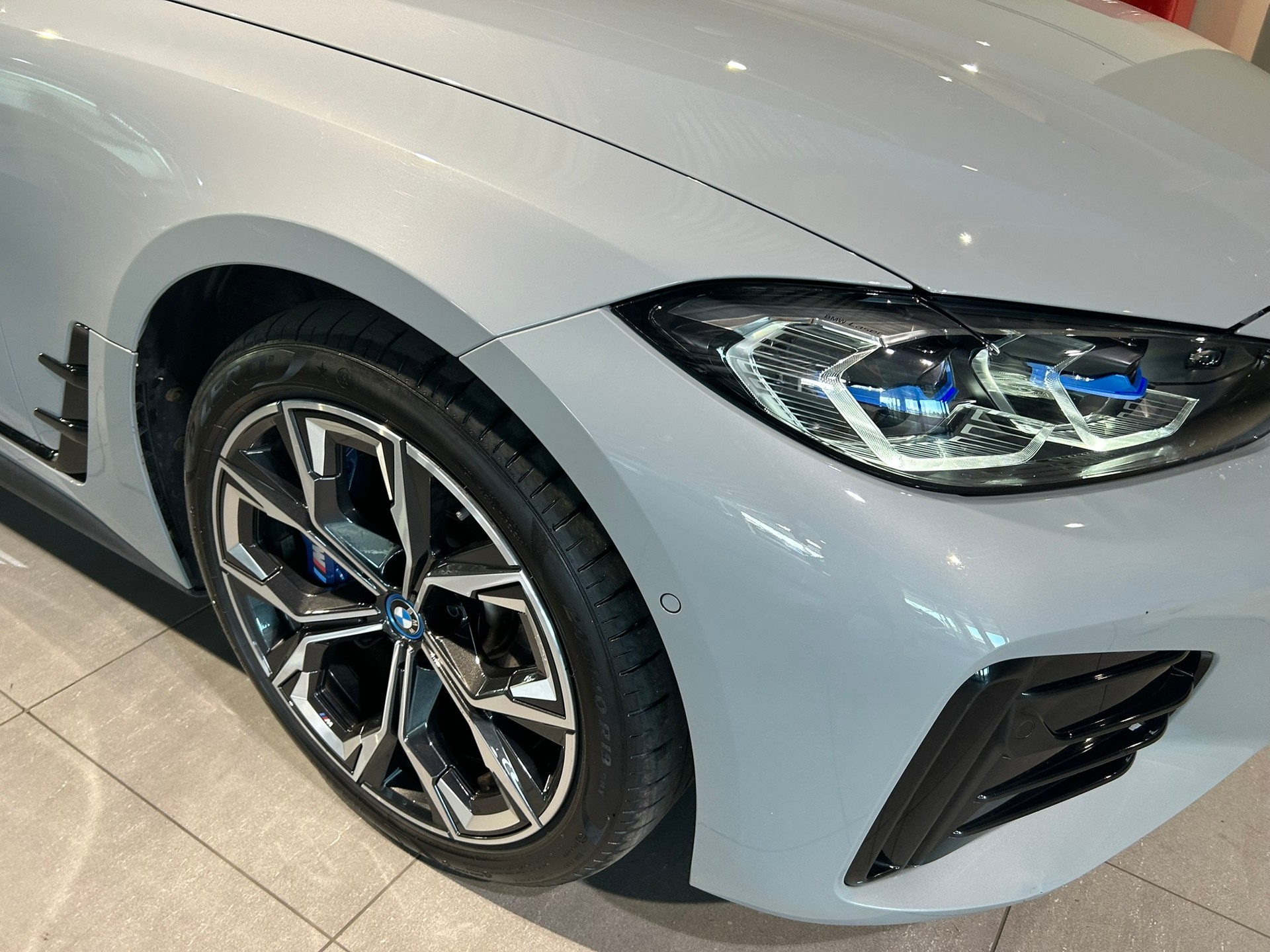 BMW i4 M50-image-18