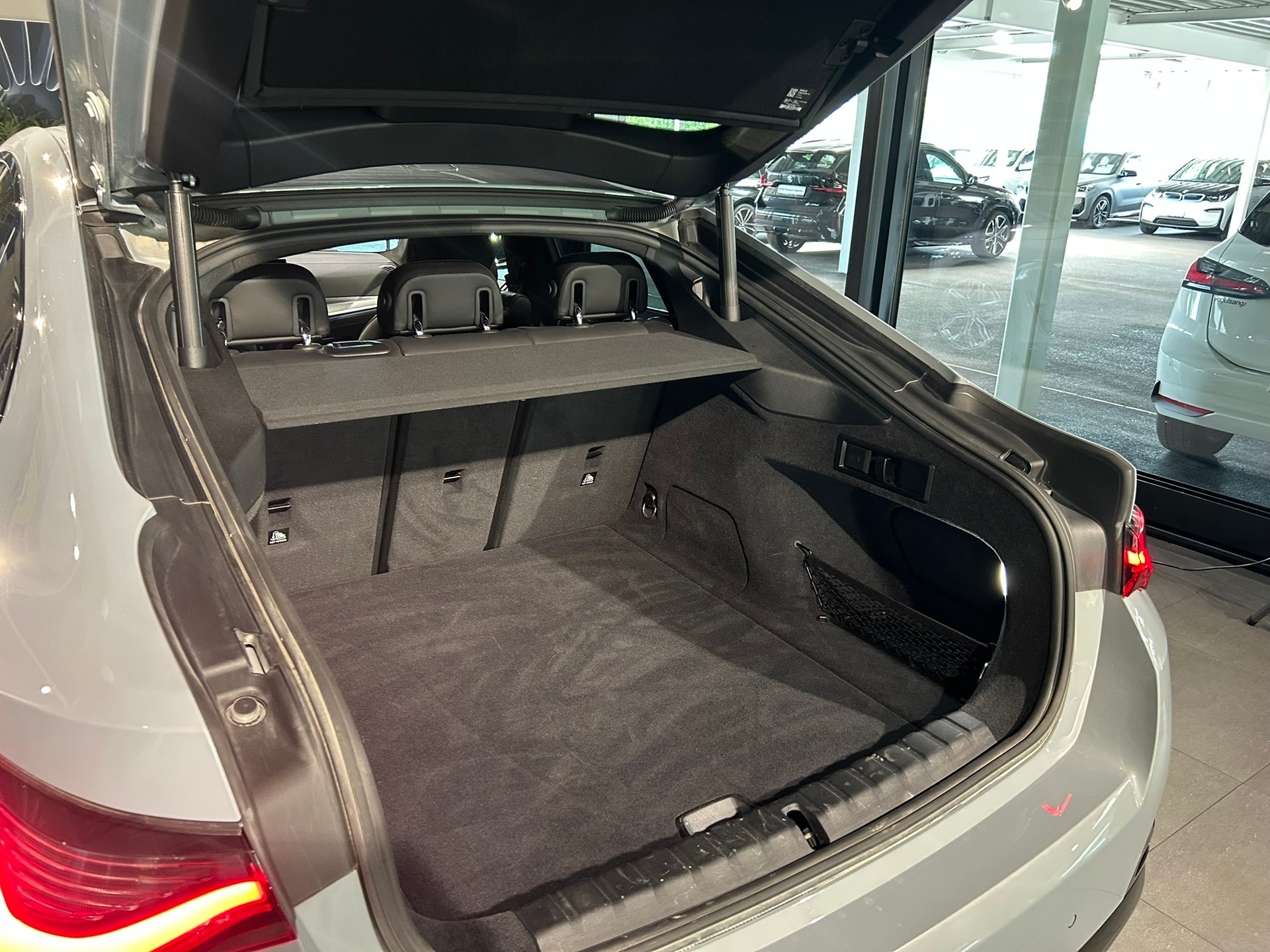 BMW i4 M50-image-30