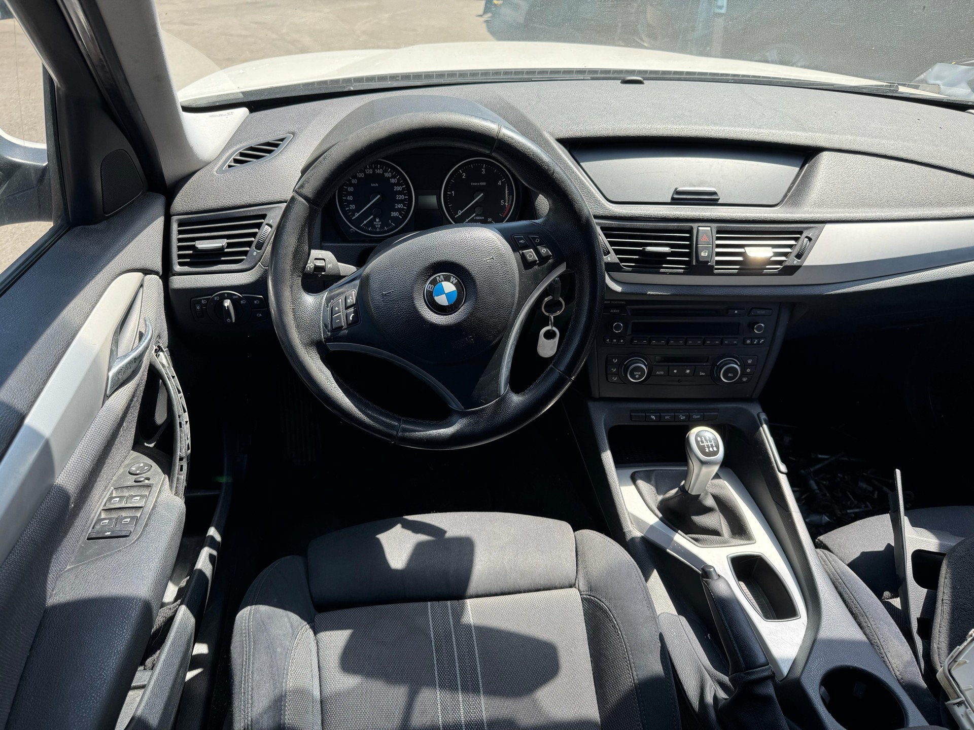 BMW X1 xDrive 18d Steptronic-image-5