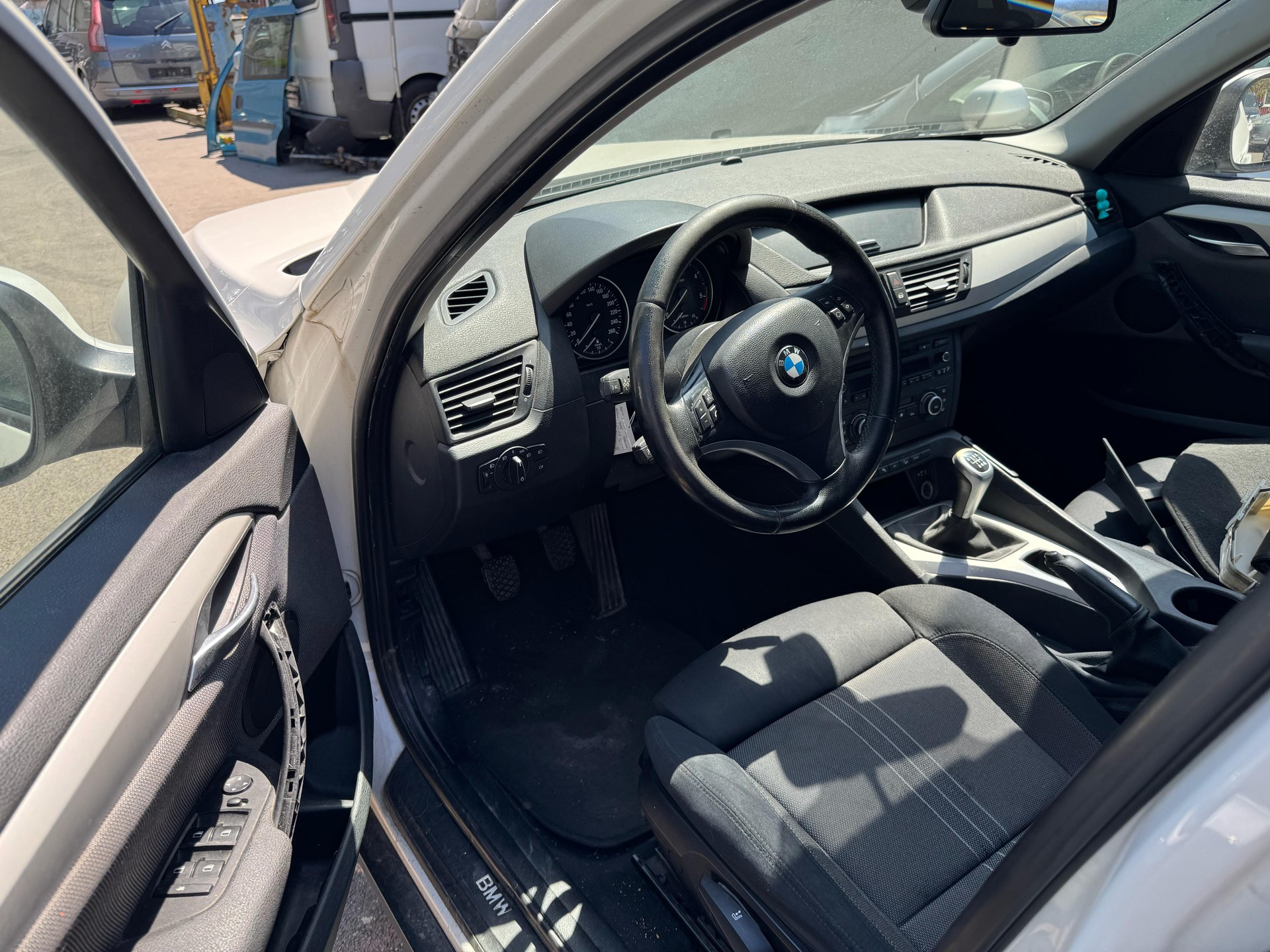 BMW X1 xDrive 18d Steptronic-image-6