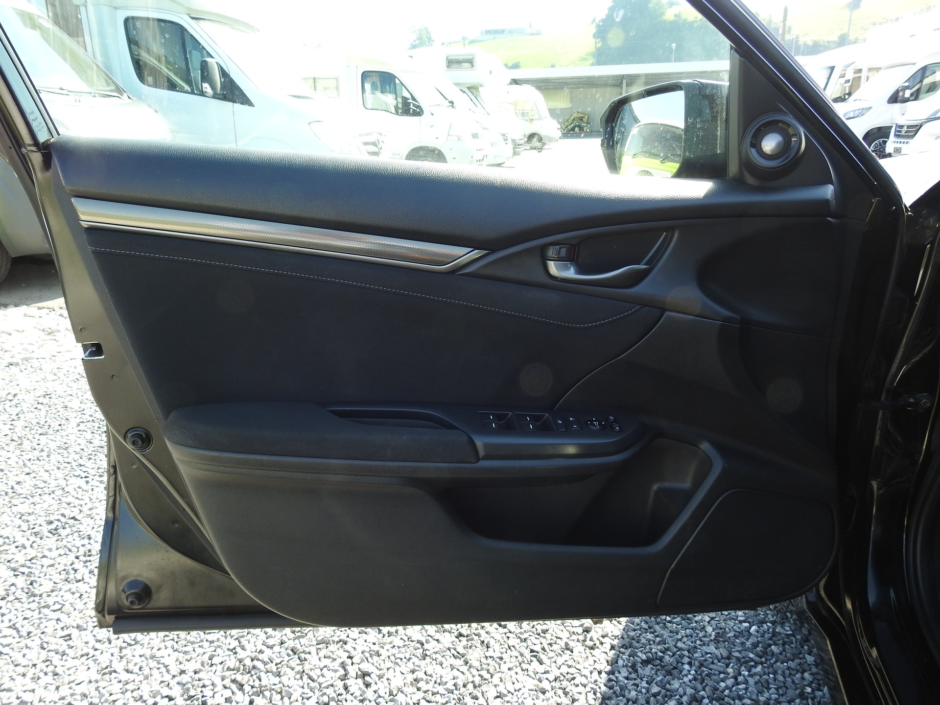 HONDA Civic 1.0 VTEC Executive CVT-image-9