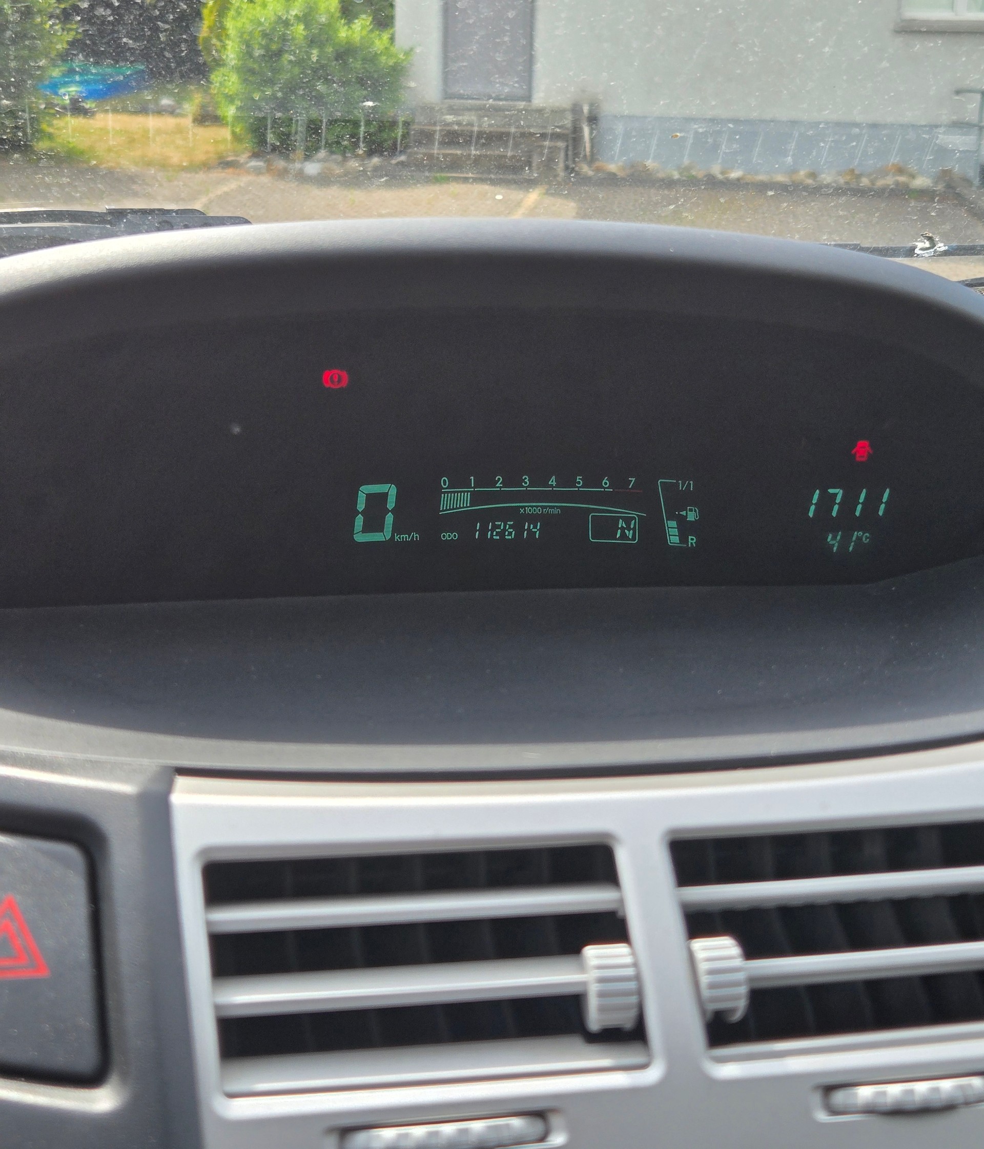 TOYOTA Yaris 1.3 Linea Sol-image-11