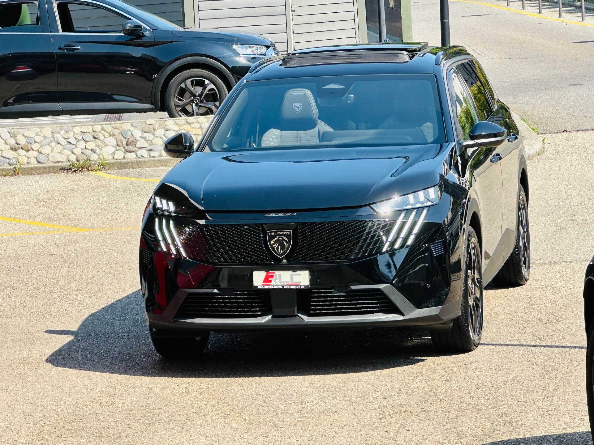 PEUGEOT 5008 145 Hybrid e-DCS6 GT-image-5