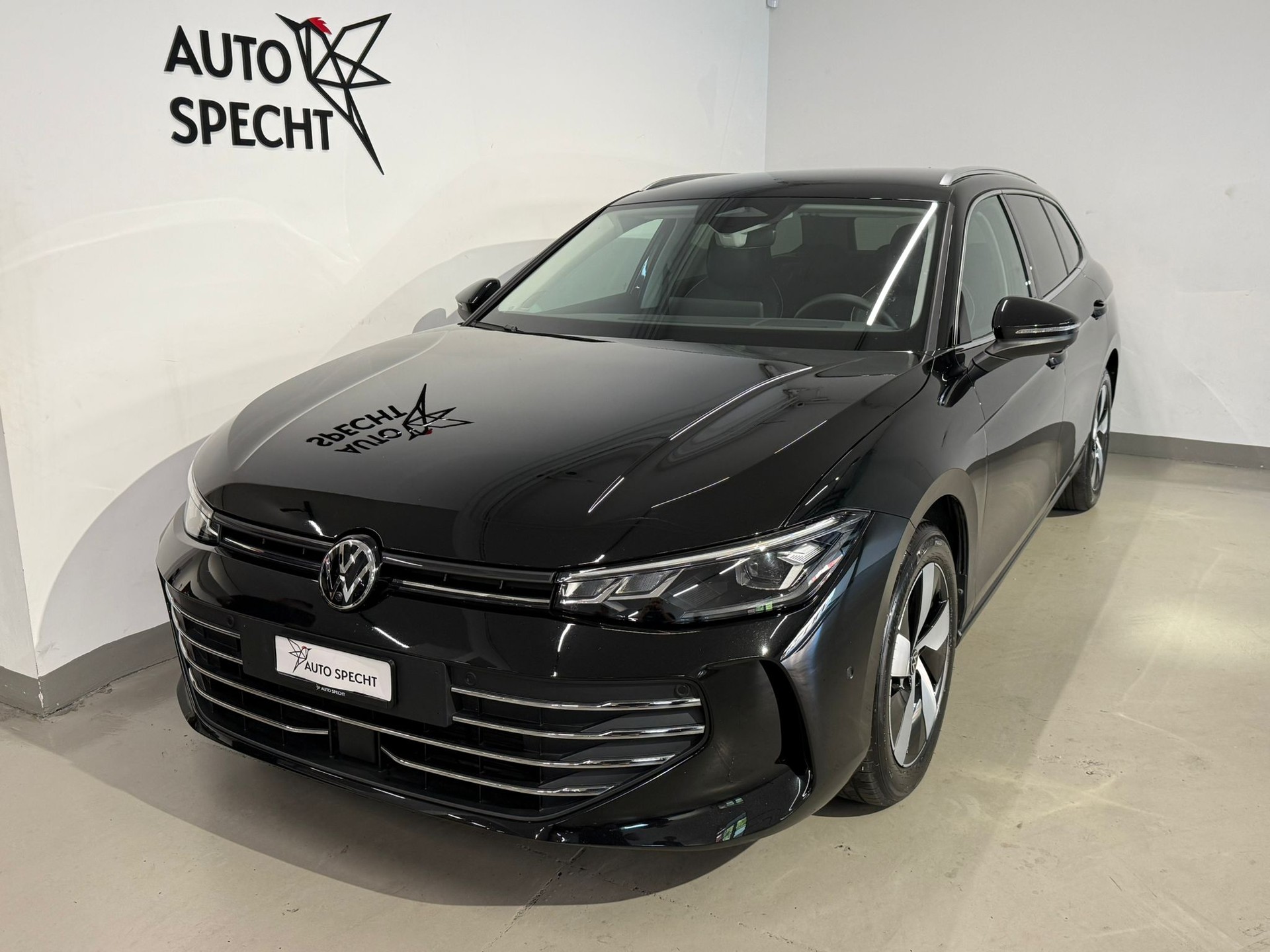 VW Passat Variant 2.0 TDI evo Business DSG-image-0