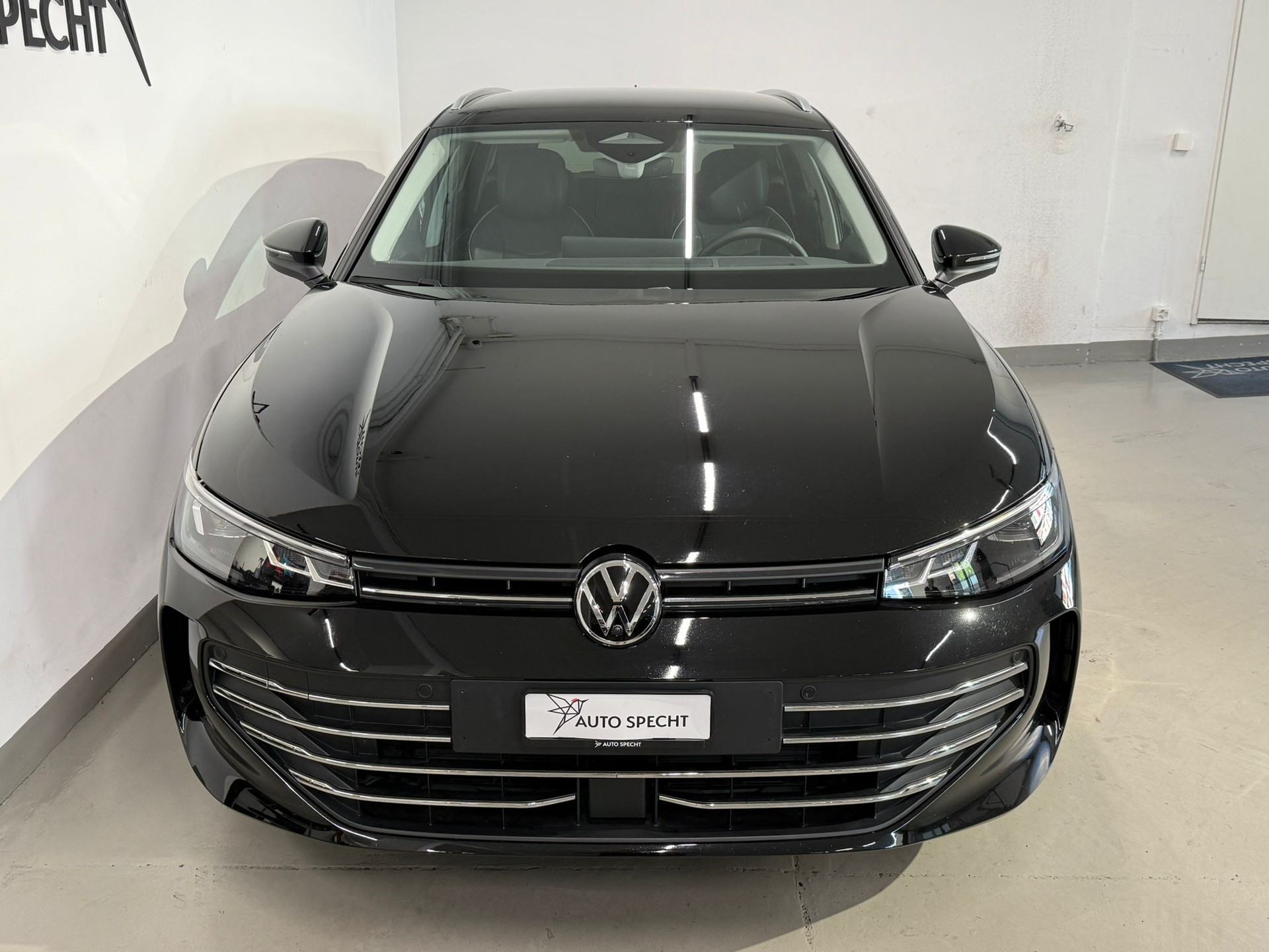 VW Passat Variant 2.0 TDI evo Business DSG-image-2