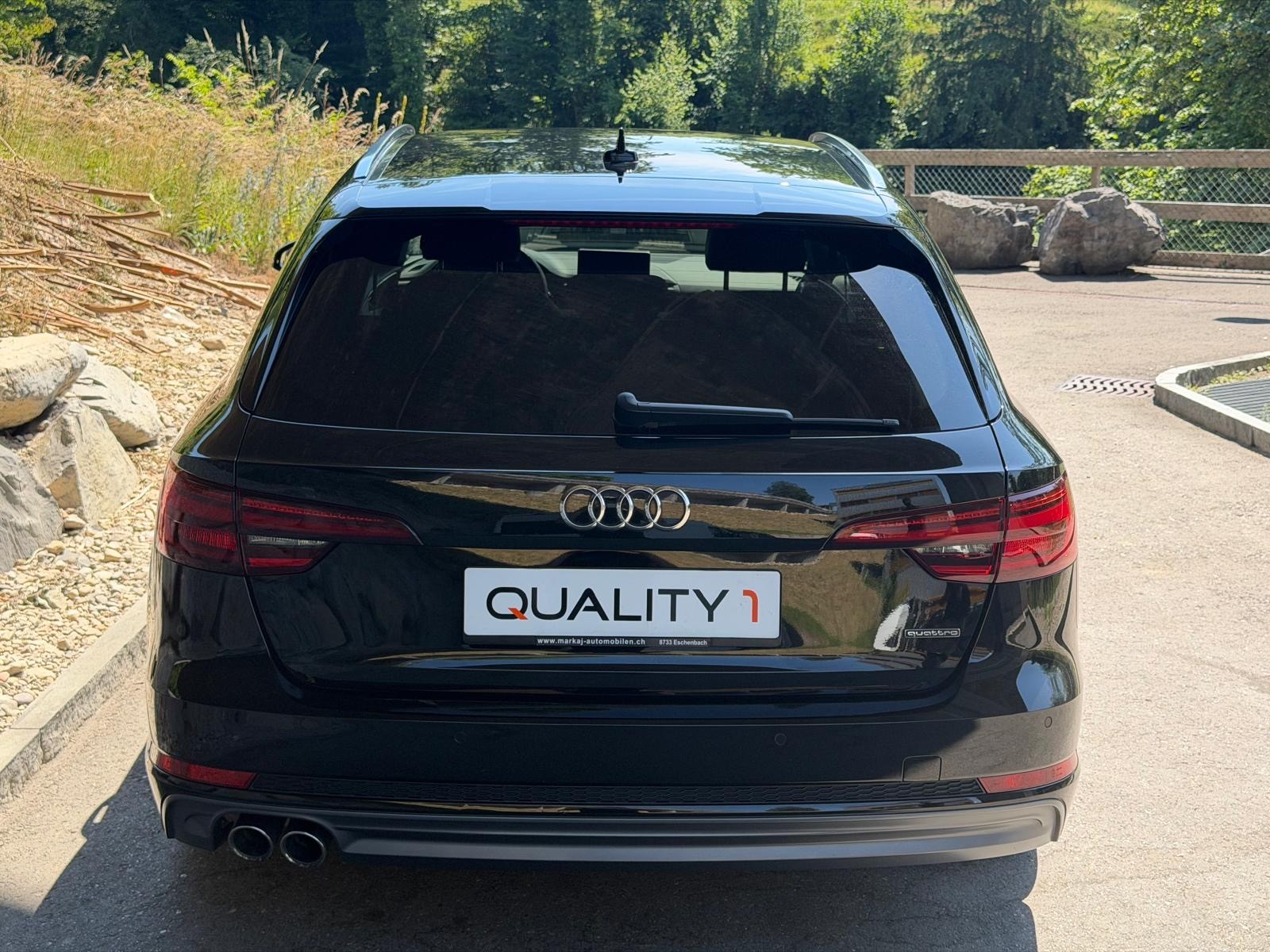 AUDI A4 Avant 2.0 TDI quattro S-tronic S-Line-image-3