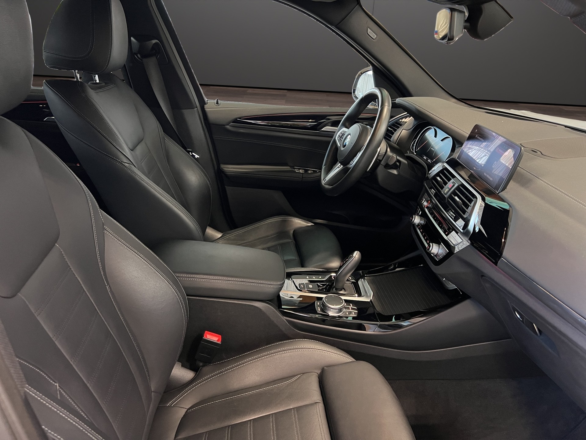 BMW X3 M40i-image-17