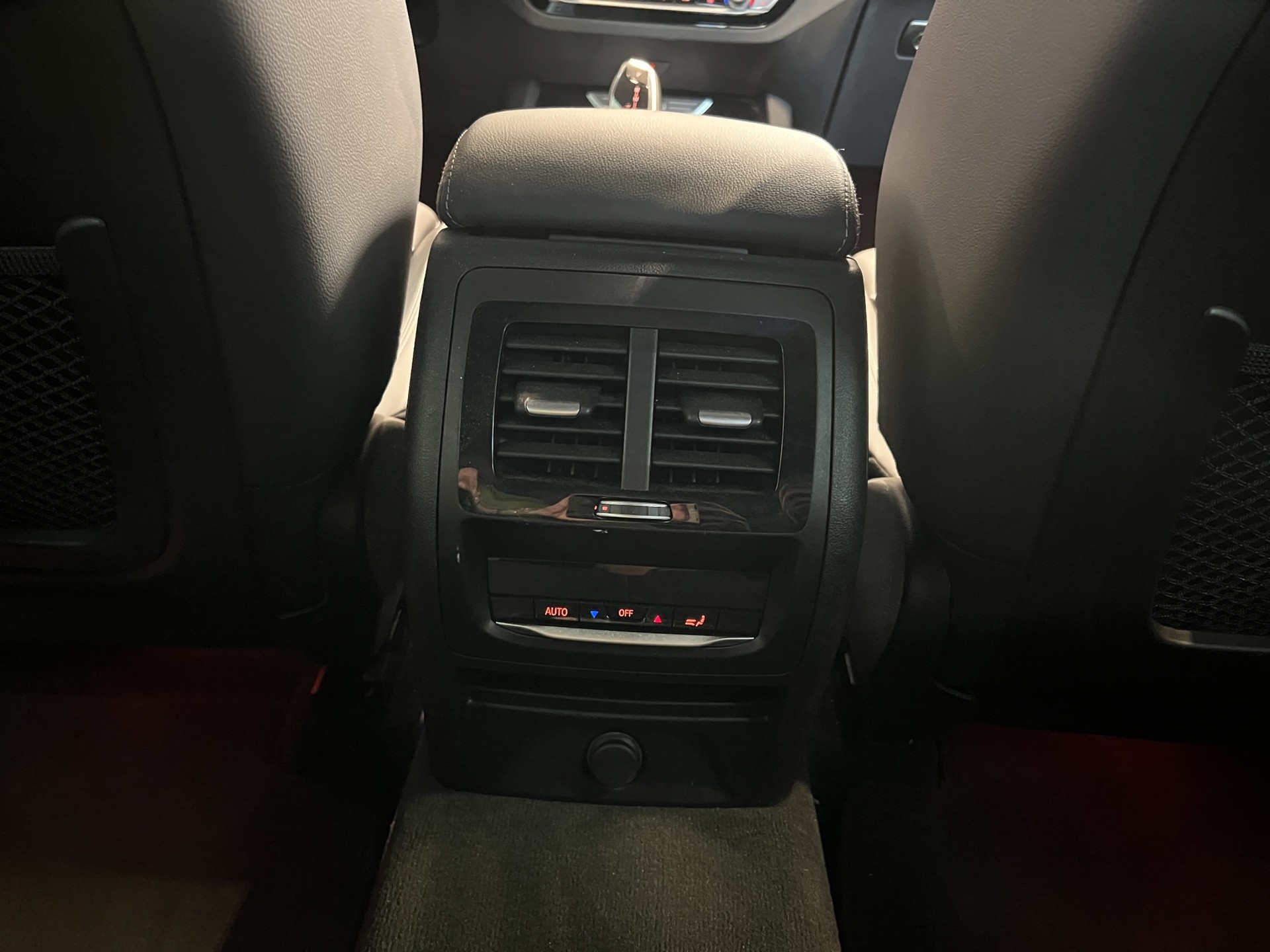 BMW X3 M40i-image-10