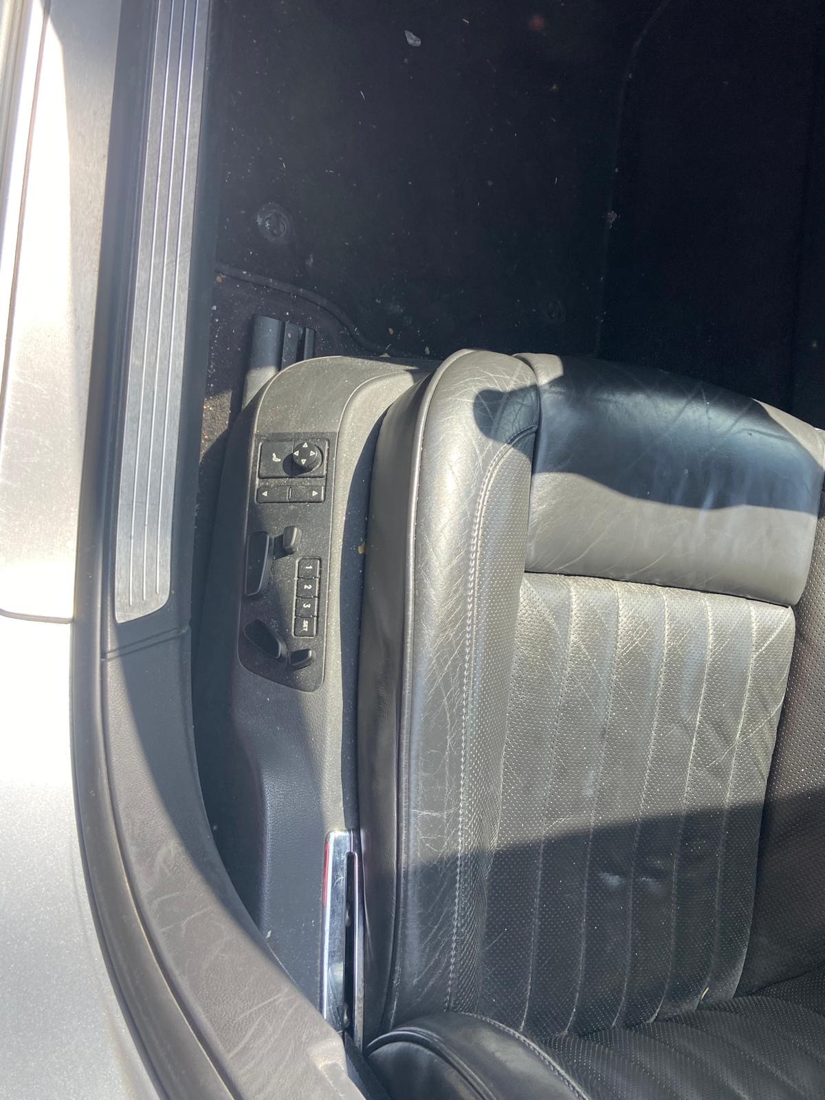 VW Phaeton 3.0 TDi V6 4Motion-image-9
