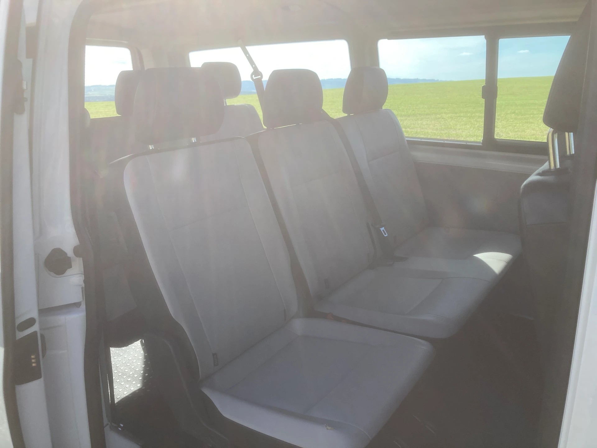 VW T6 2.0 TDI 4Motion 9 Sitzer + Anhängerkupplung-image-7
