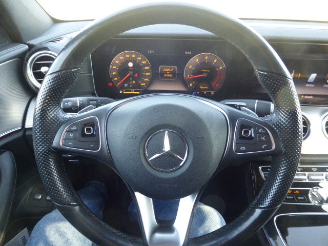 MERCEDES-BENZ E 400 Exclusive 4 Matic 9G-Tronic-image-10